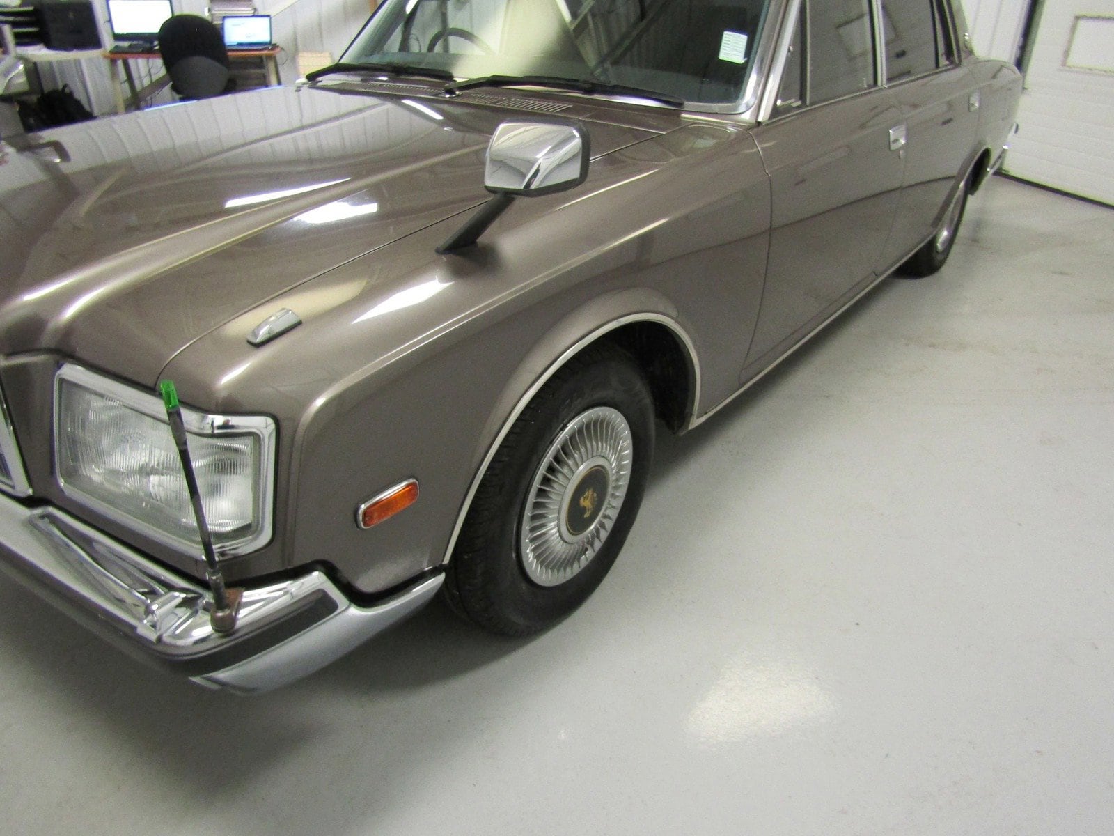 1992 Toyota Century 34