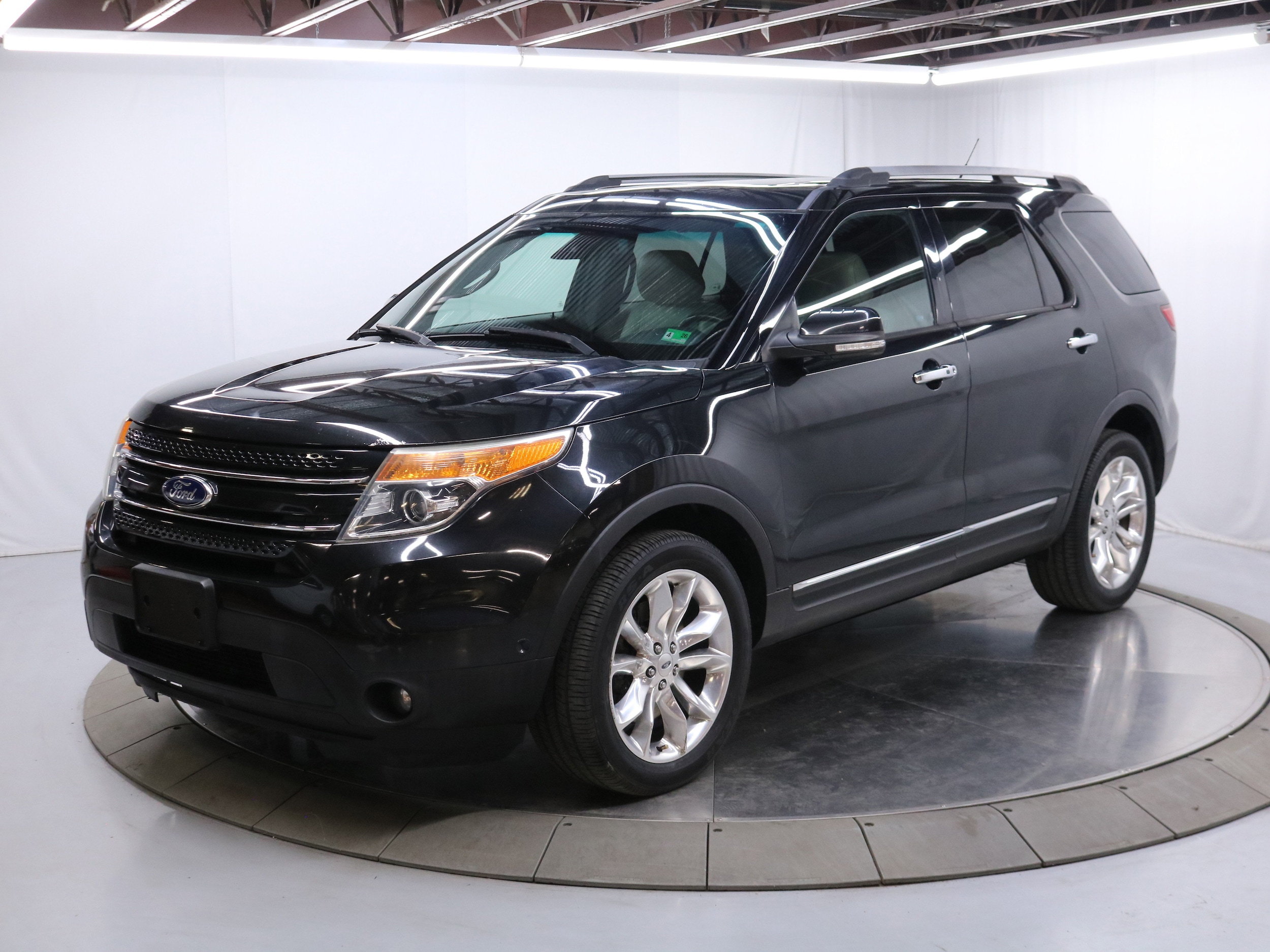 2015 Ford Explorer 2
