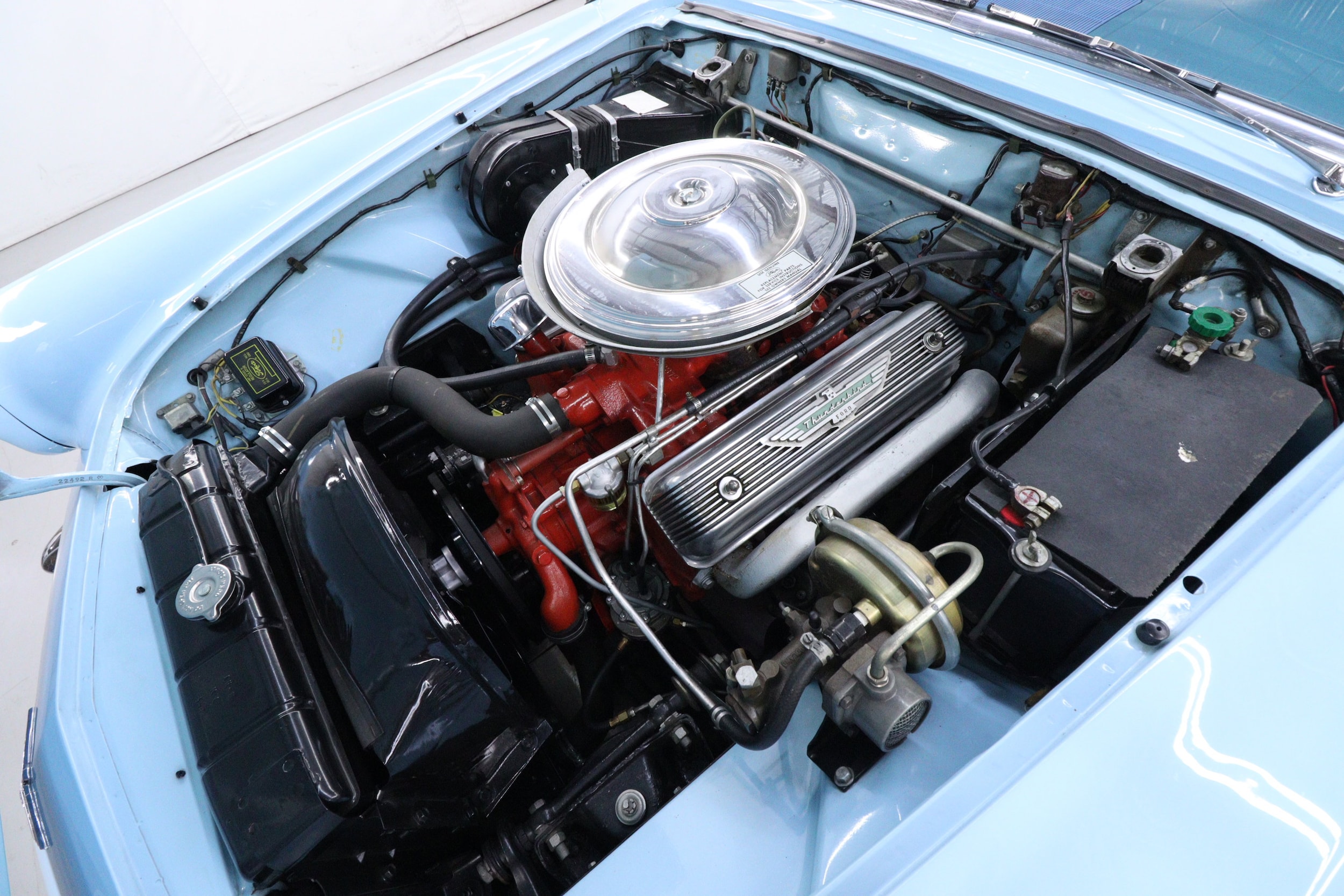 1957 Ford Thunderbird 27
