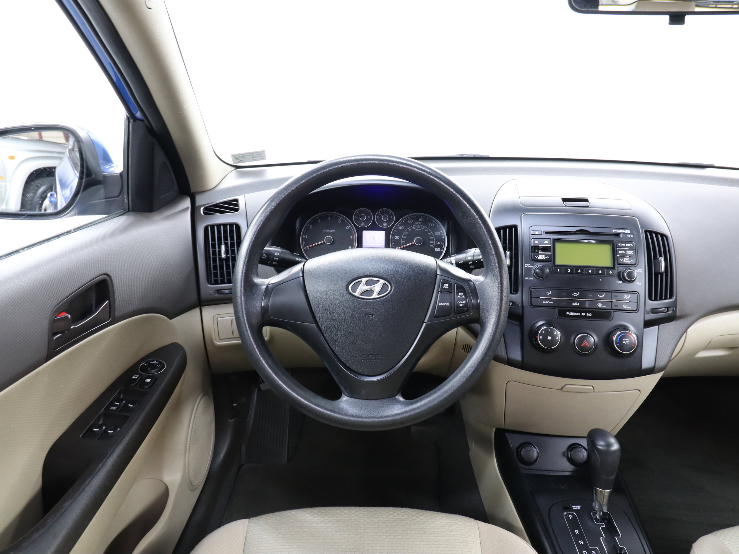 2011 Hyundai Elantra Touring 10