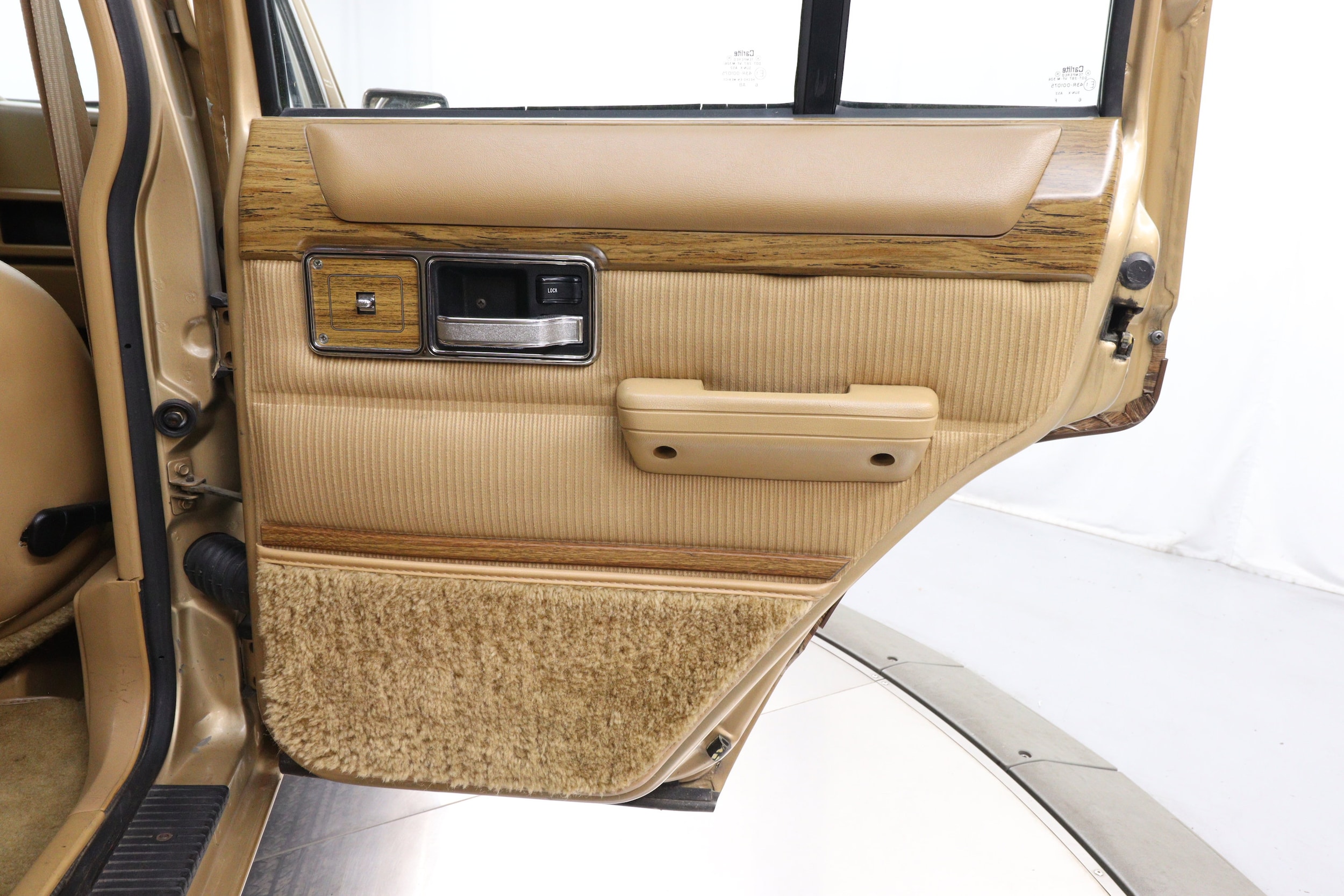 1987 Jeep Wagoneer 21