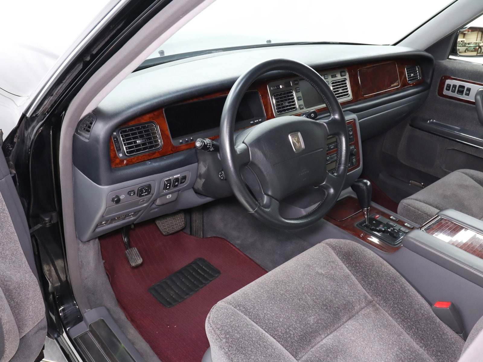 1999 Toyota Century 9