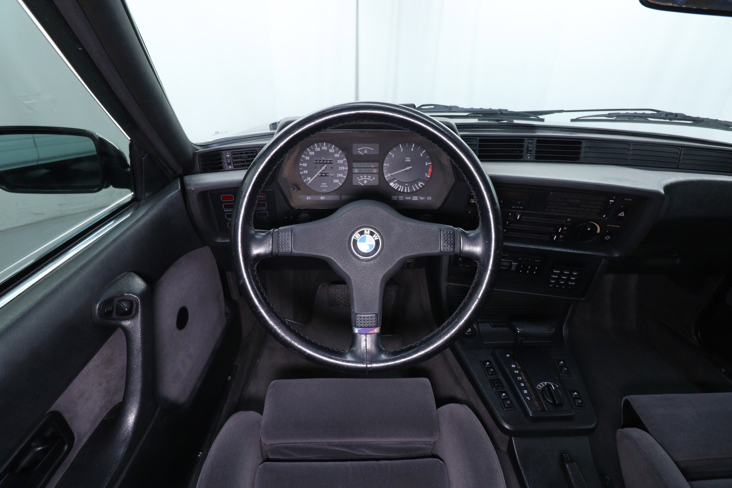 1989 BMW 635 Si 10