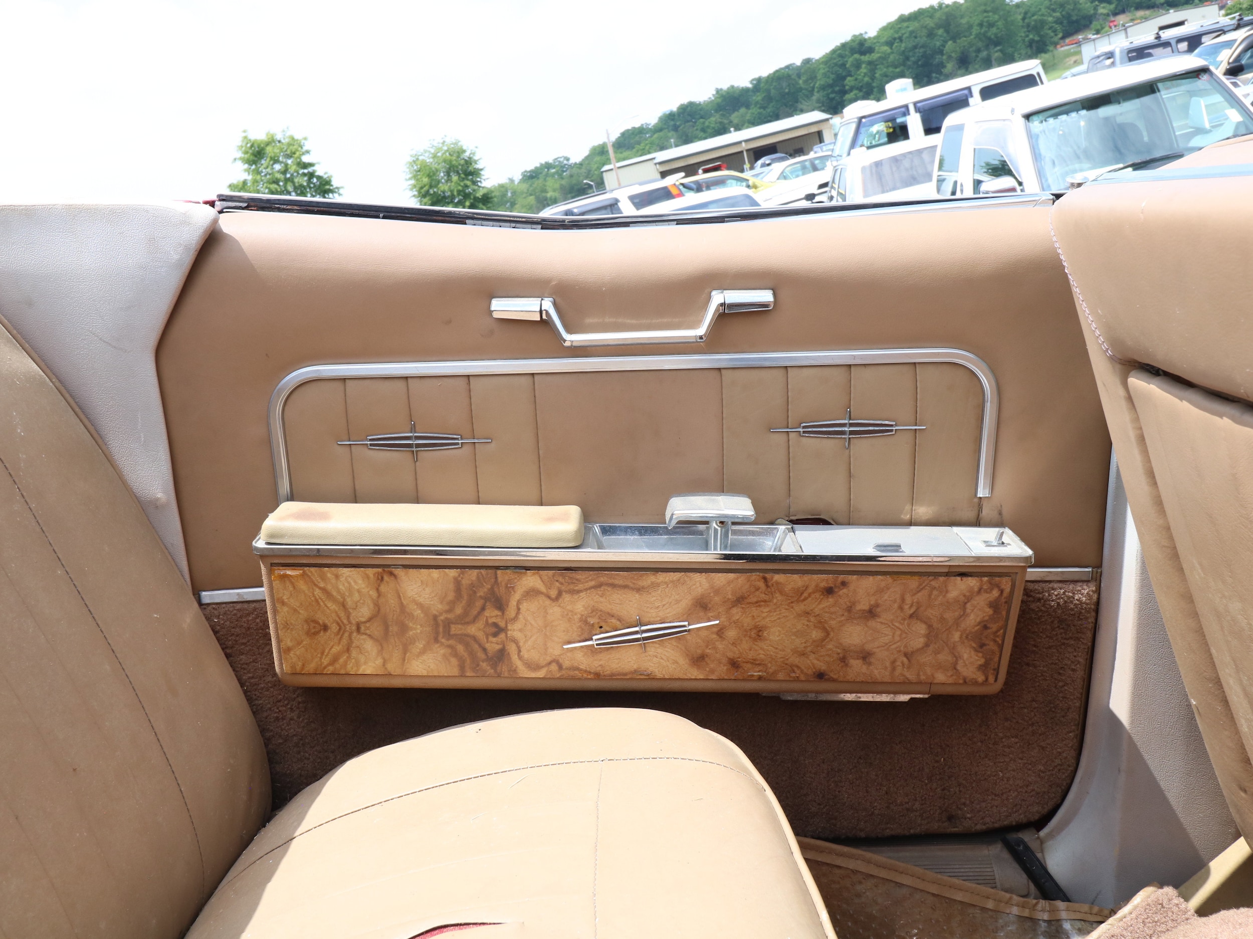1966 Lincoln Continental 30