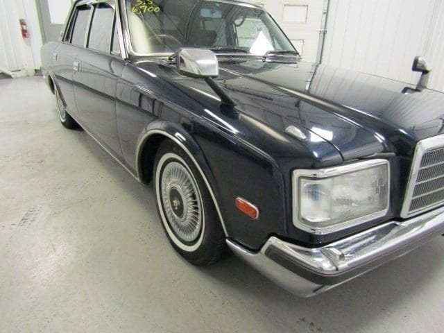 1991 Toyota Century 35
