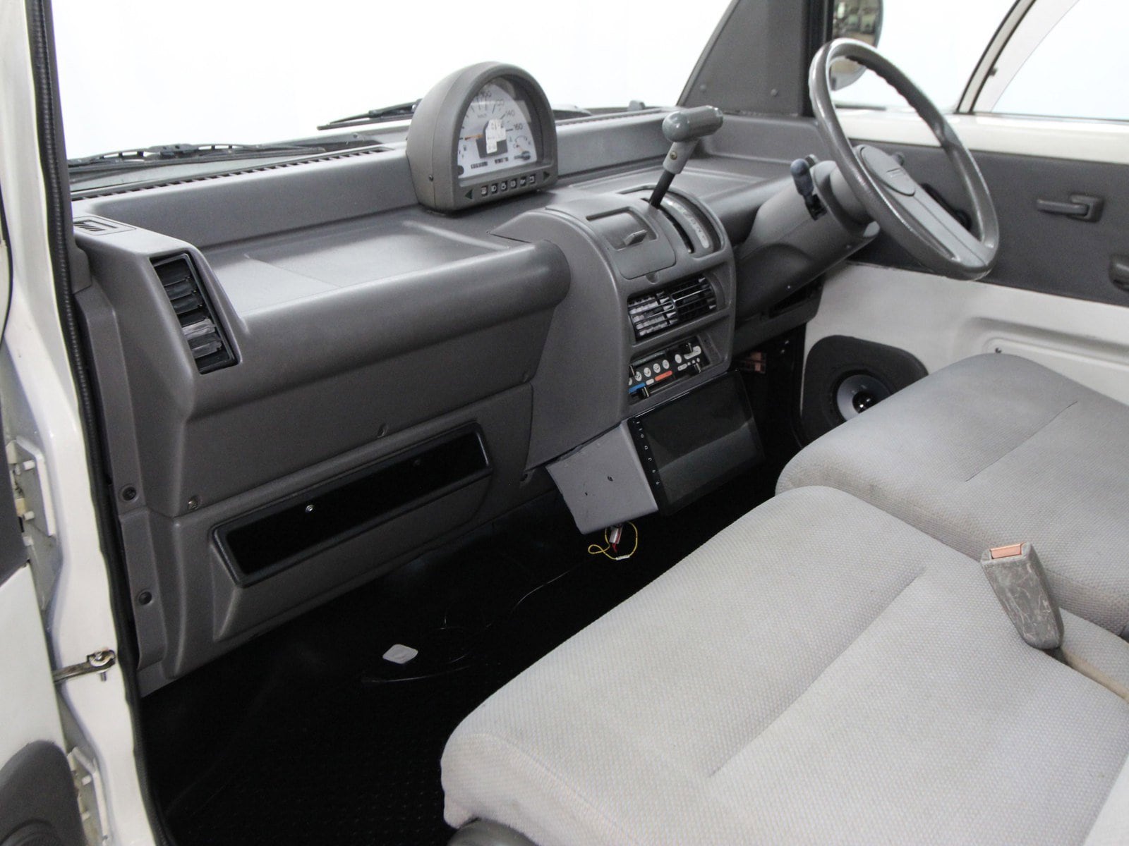 1989 Nissan S-Cargo 14