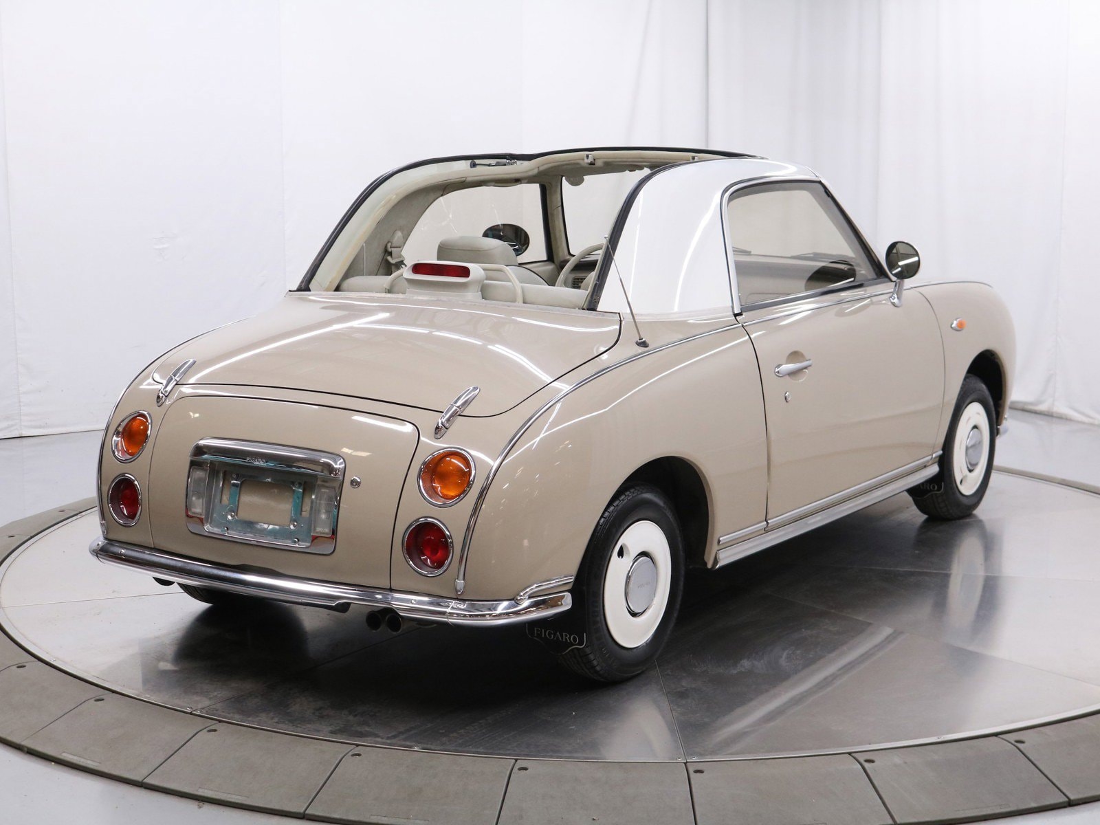 1991 Nissan Figaro 10
