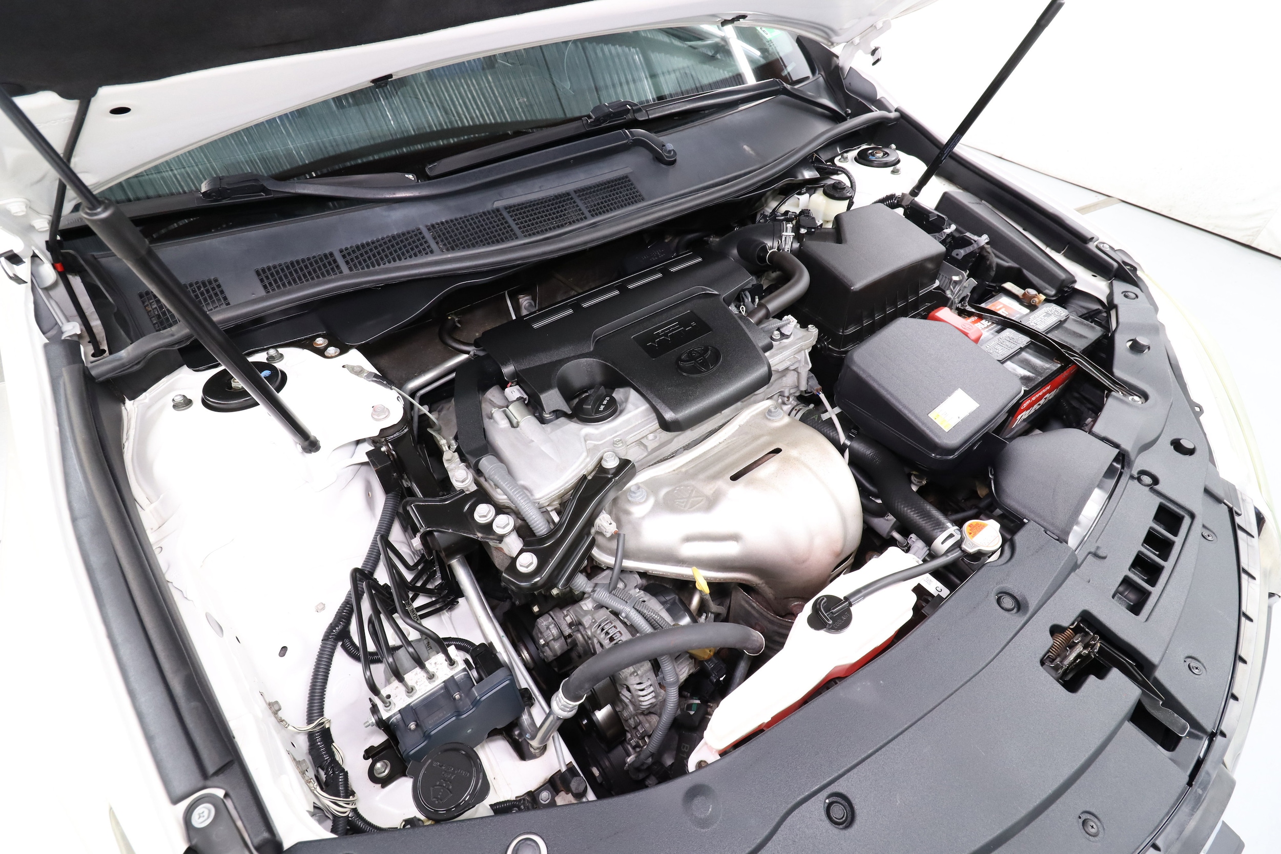2016 Toyota Camry 24
