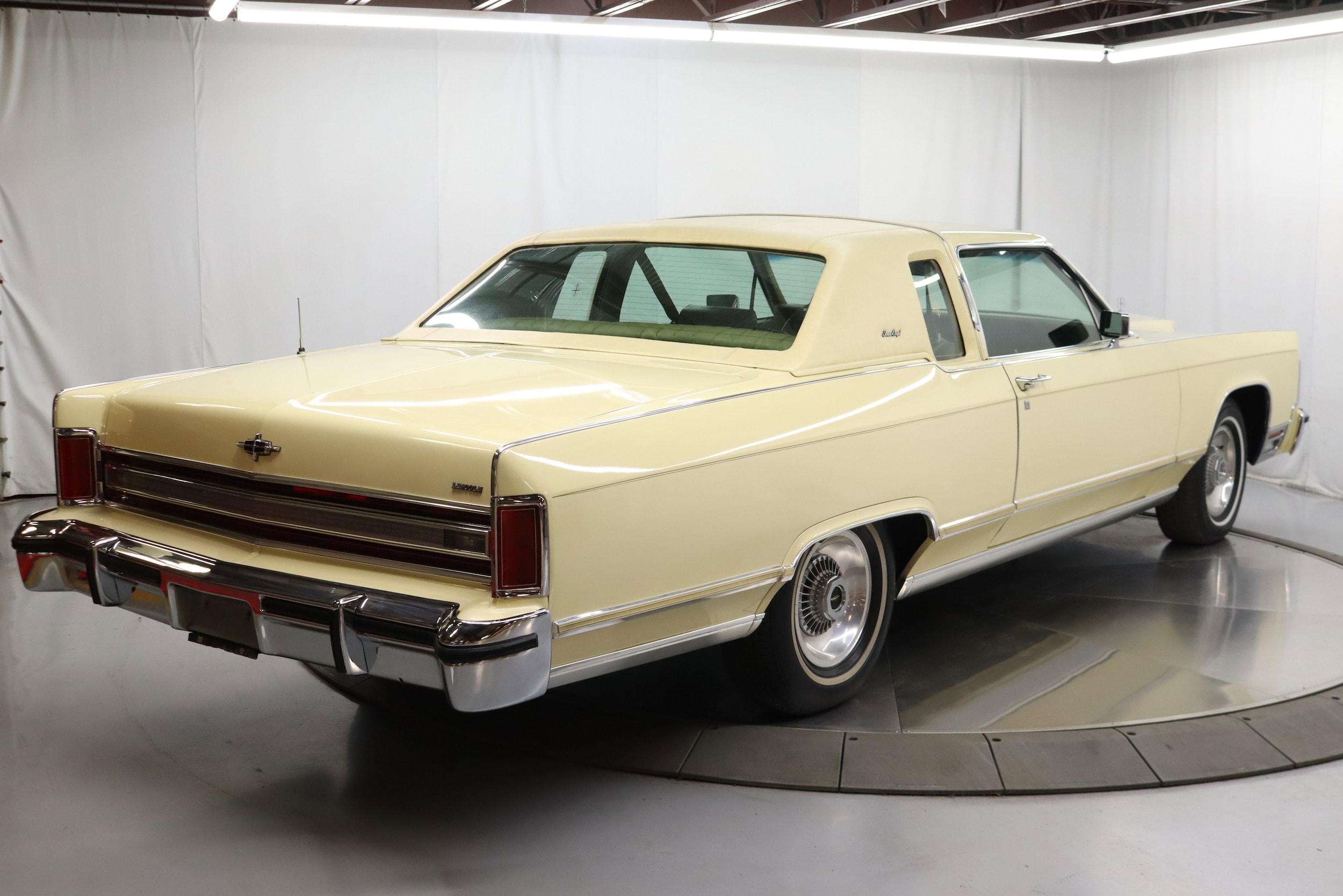 1978 Lincoln Town Car 9