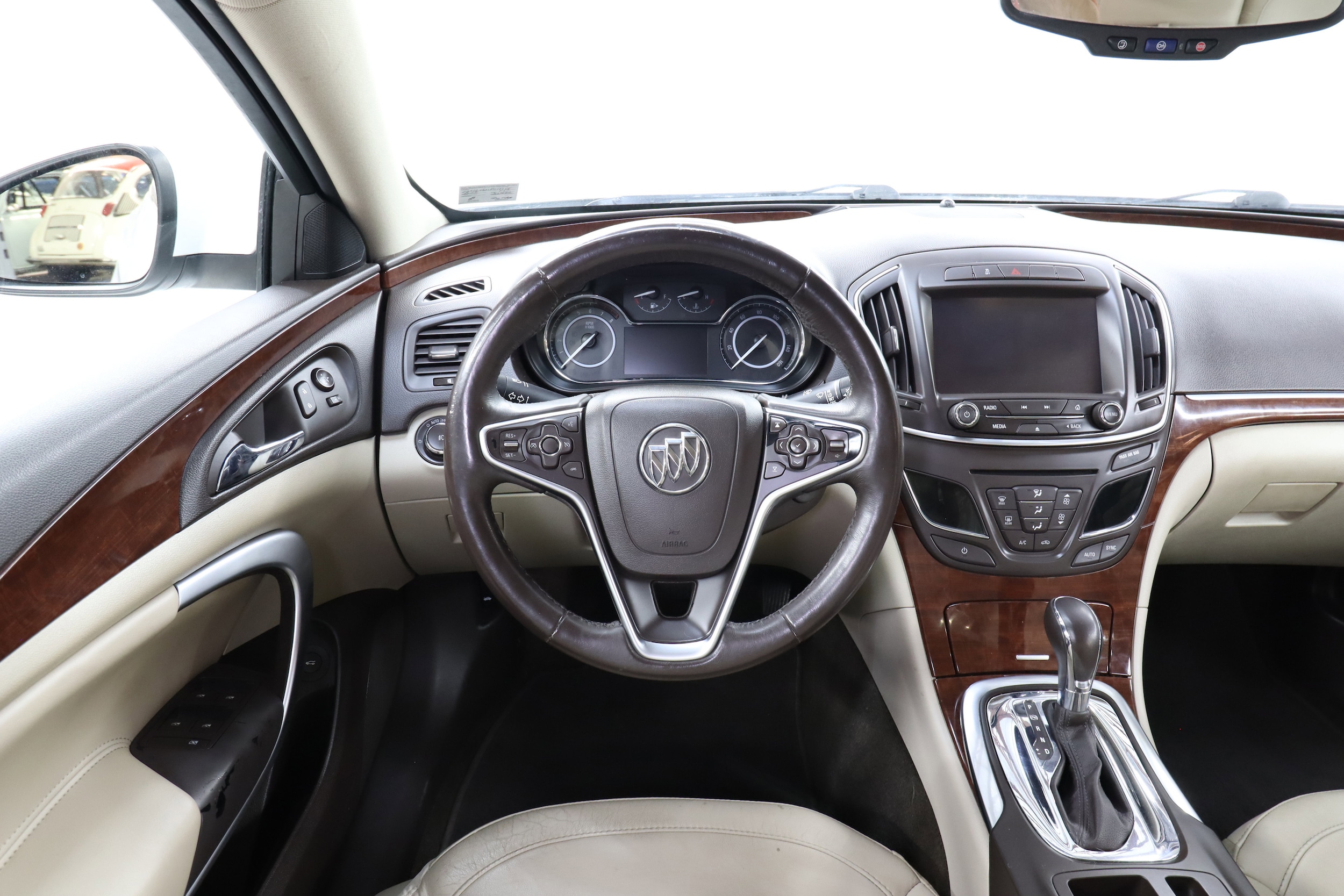 2017 Buick Regal 10