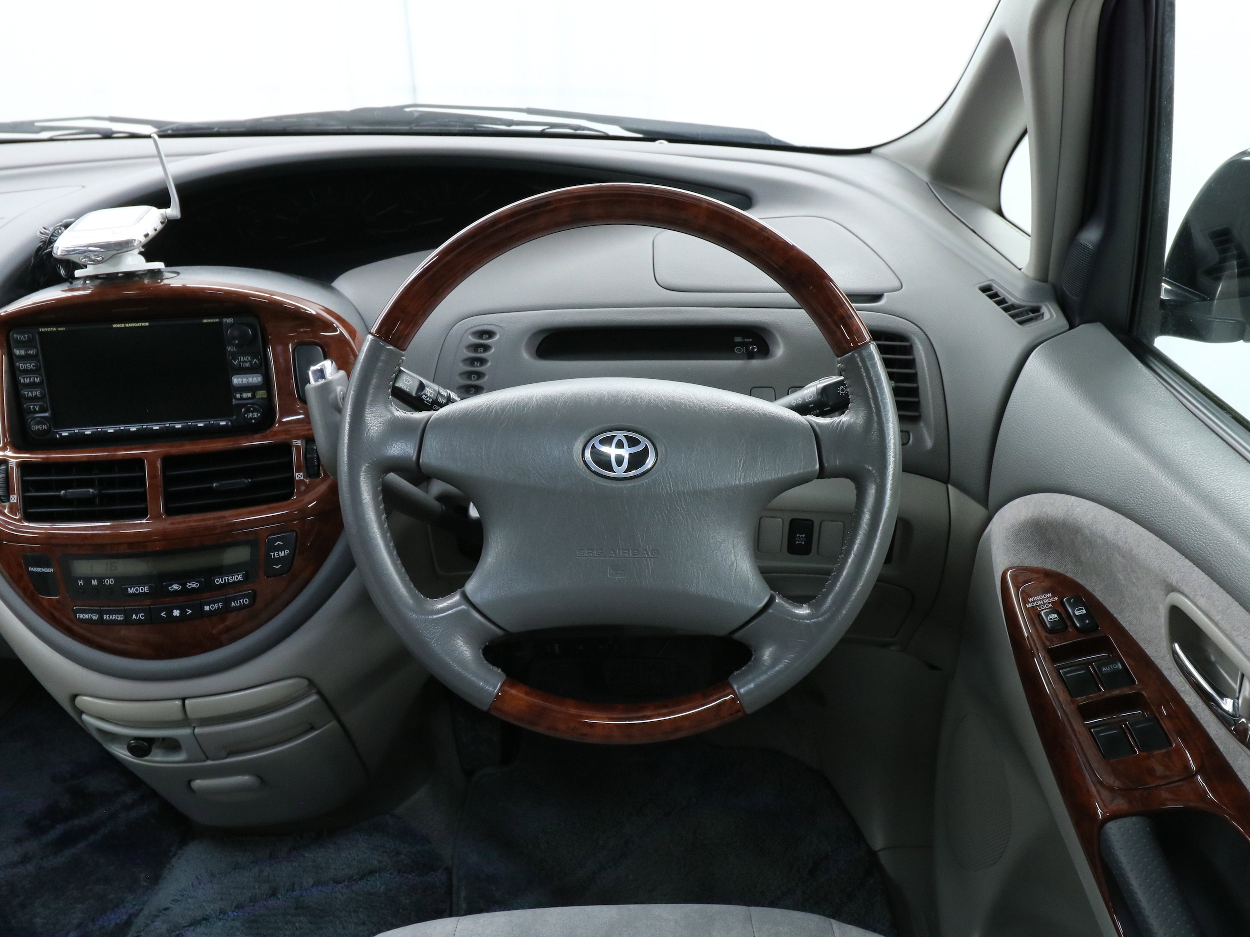 2000 Toyota Estima 10