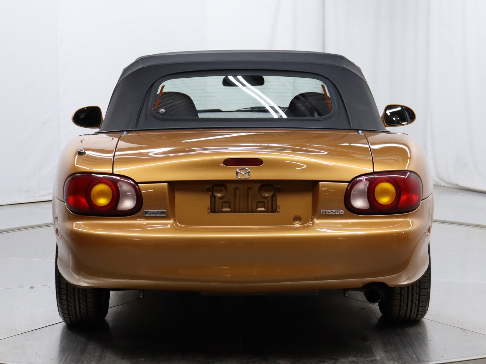 1998 Mazda Eunos Roadster 14
