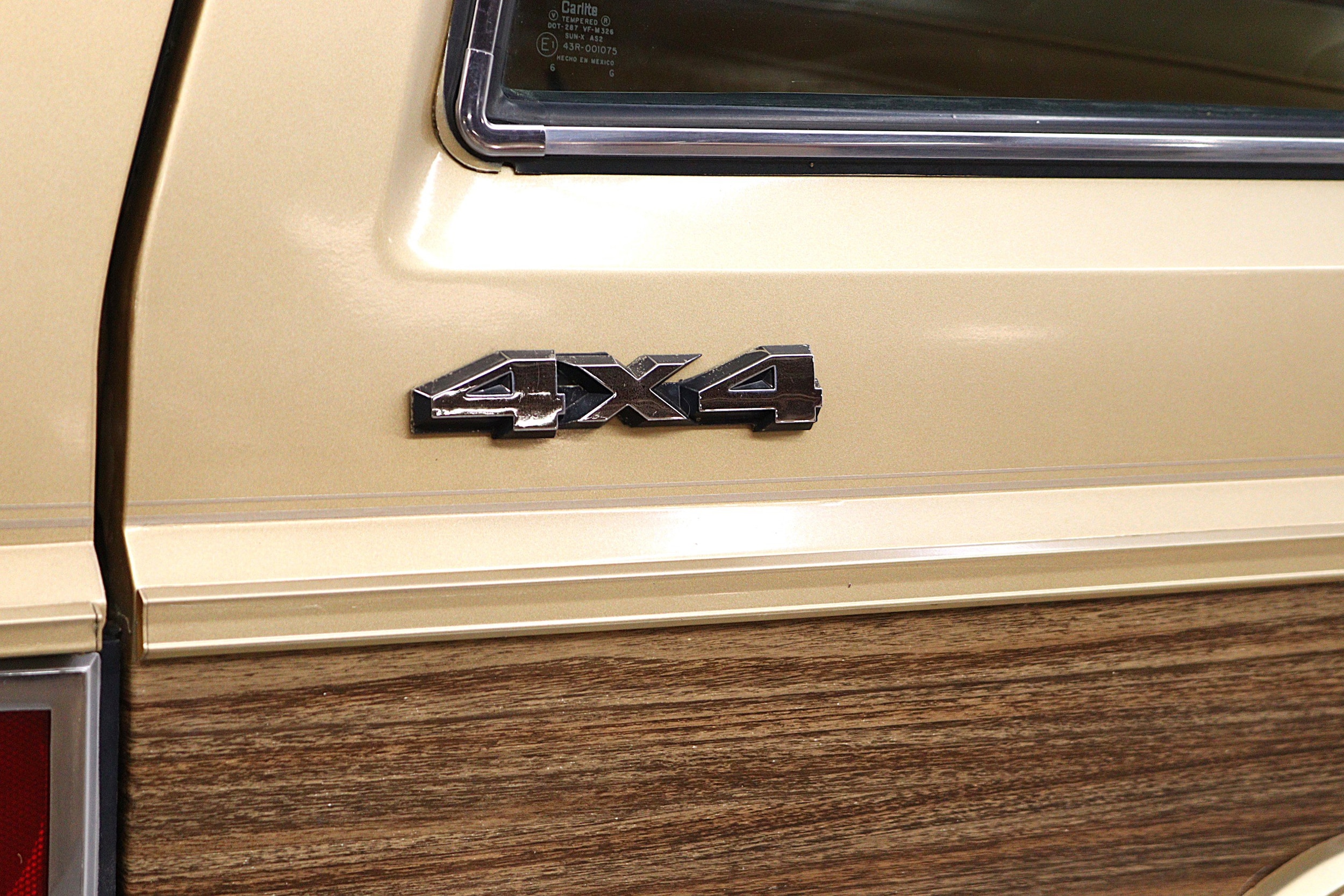 1987 Jeep Wagoneer 69