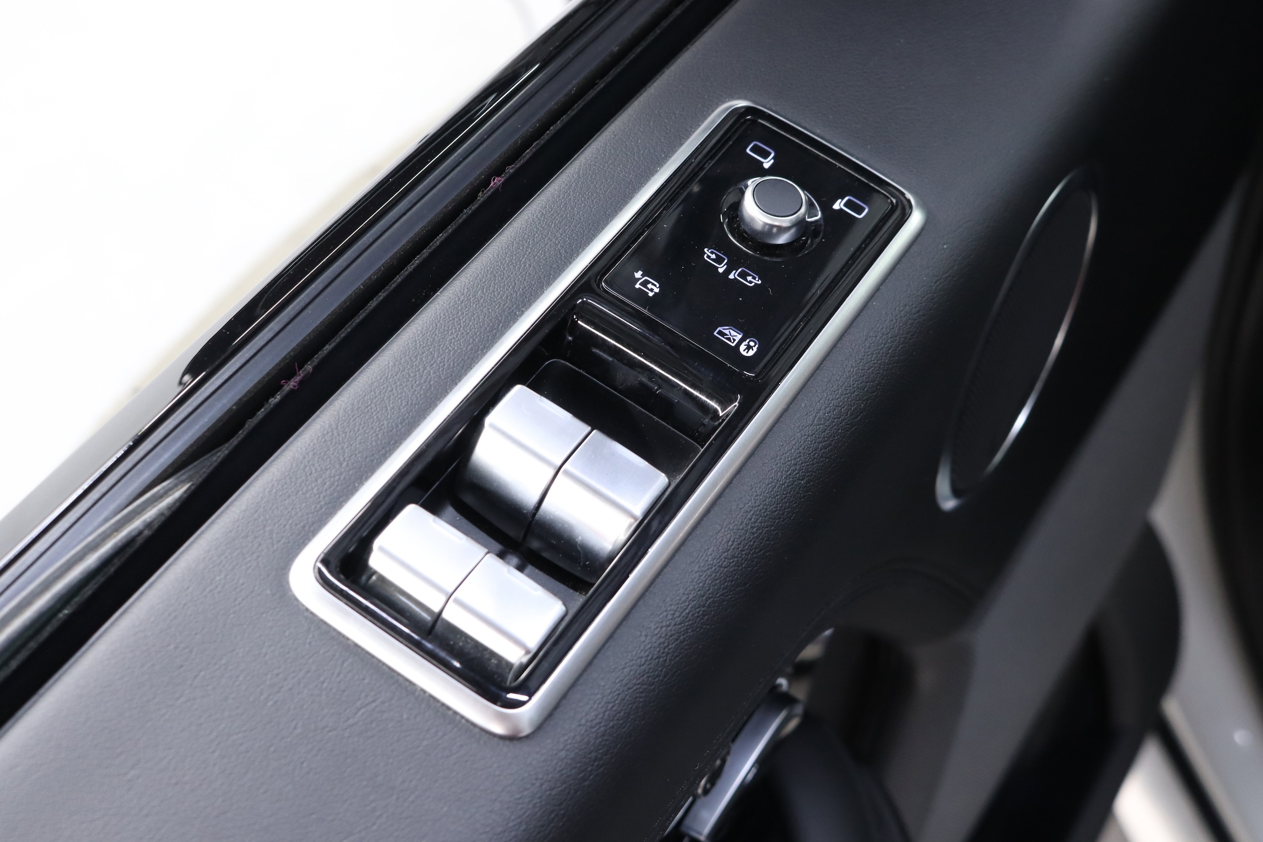2021 Land Rover Range Rover 28