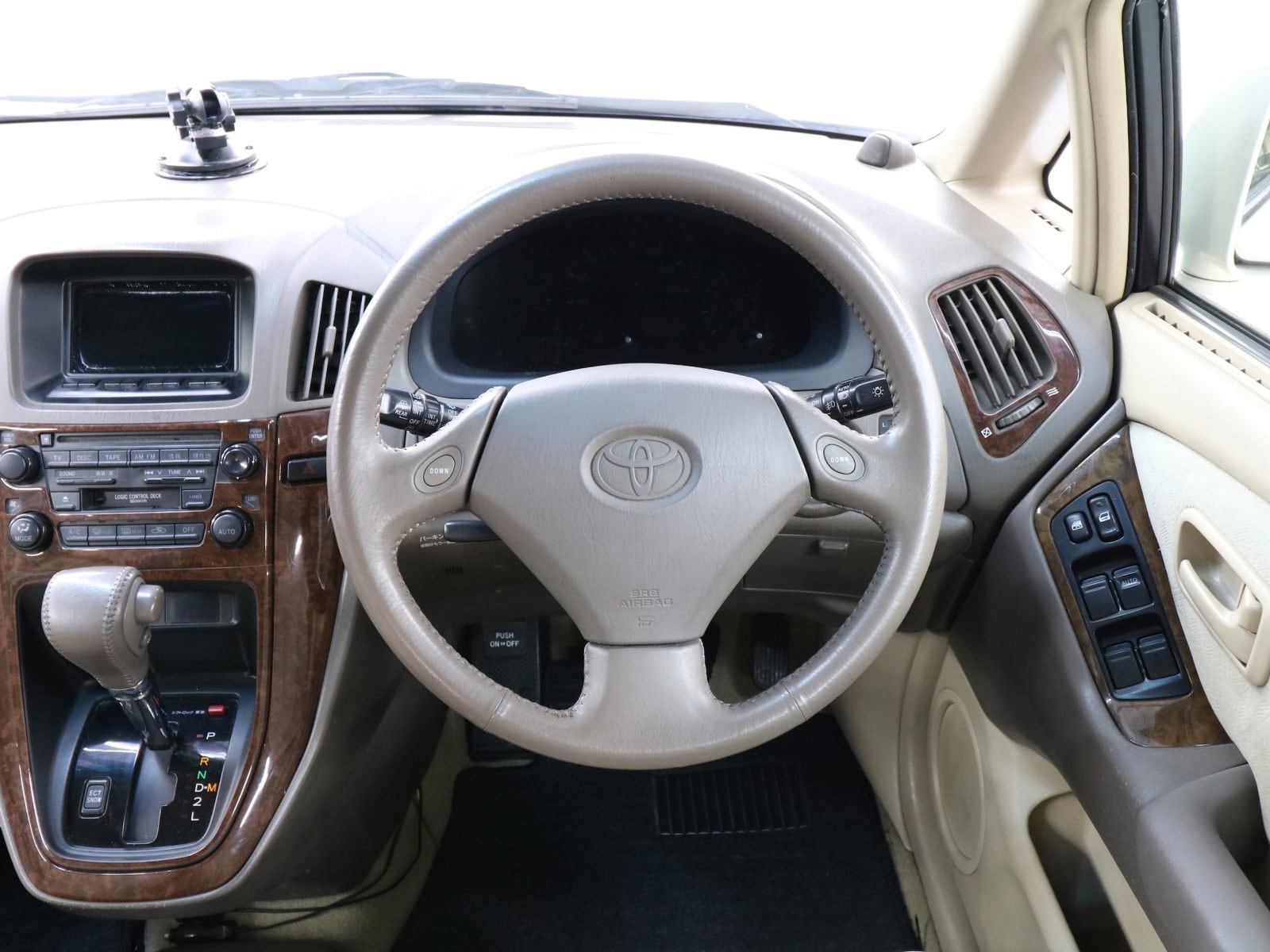 1998 Toyota Harrier 12