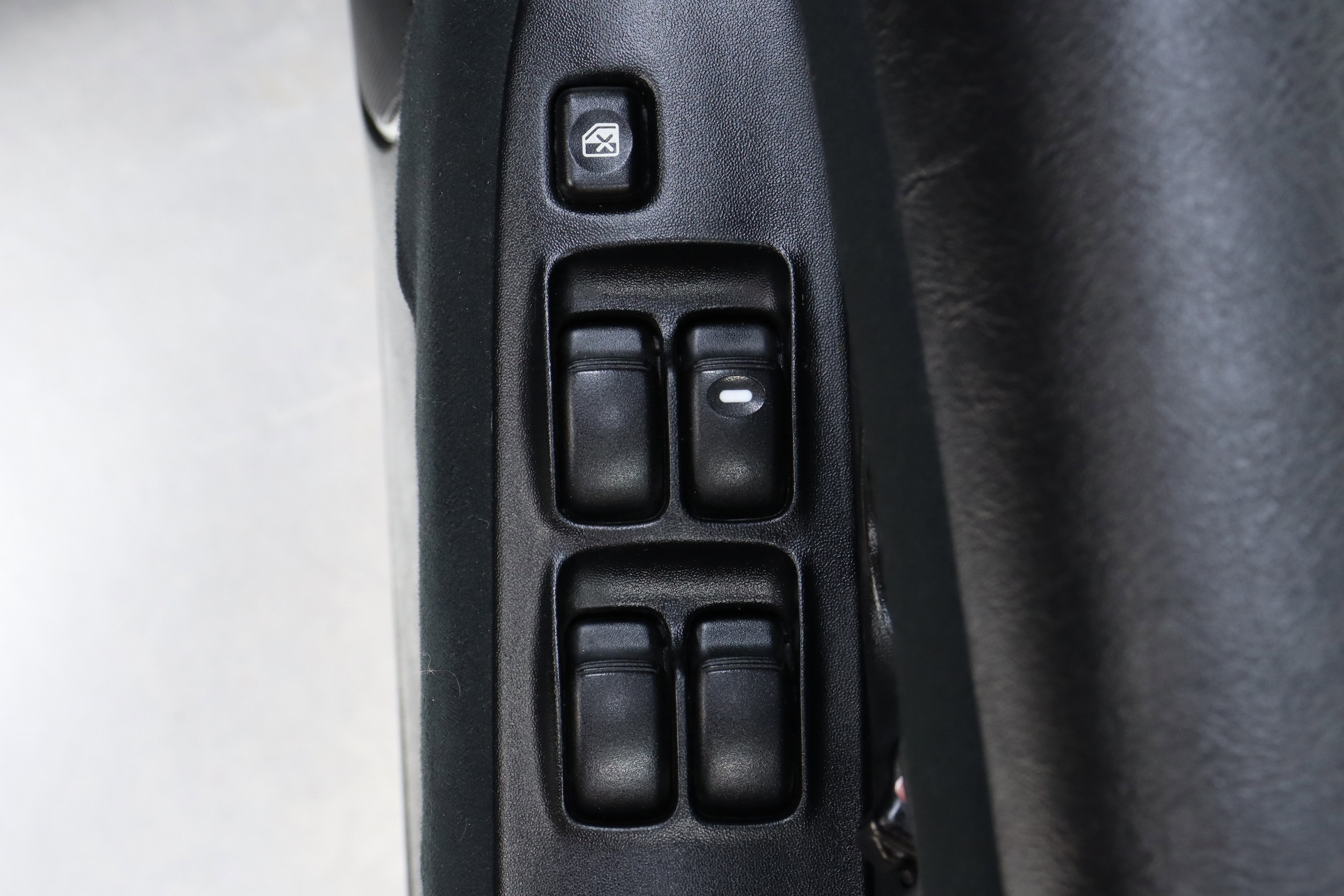 1999 Mitsubishi Lancer 24