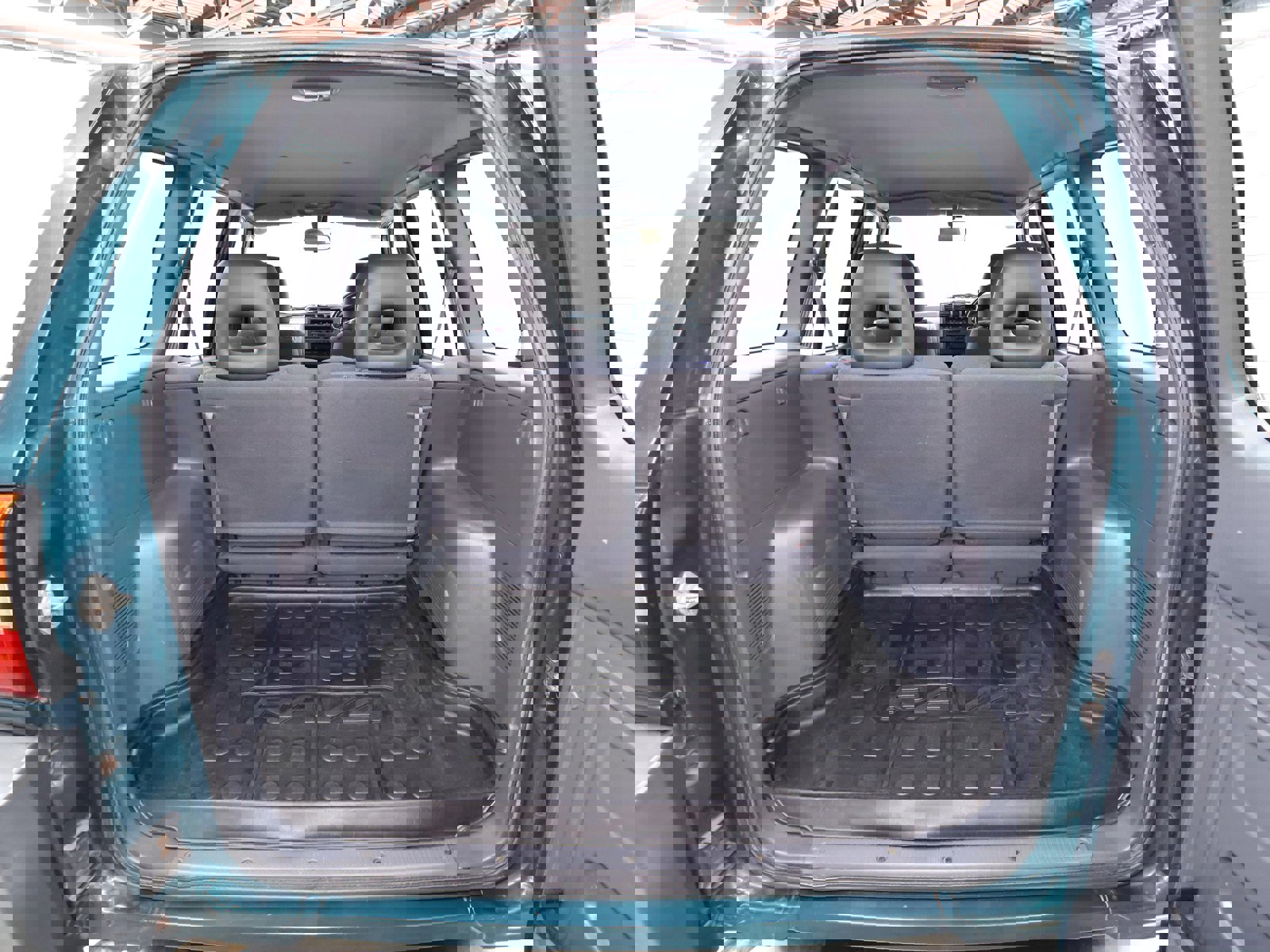 1996 Toyota RAV4 26