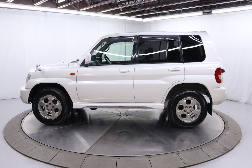 Used 2000 Mitsubishi Pajero SUV