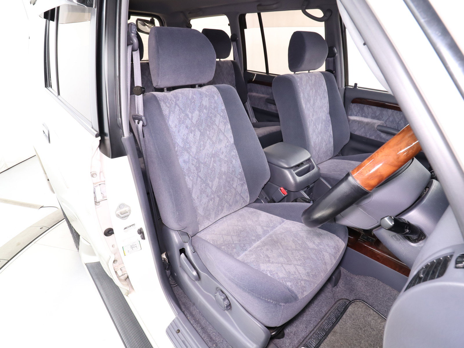 1999 Toyota Land Cruiser Prado 17