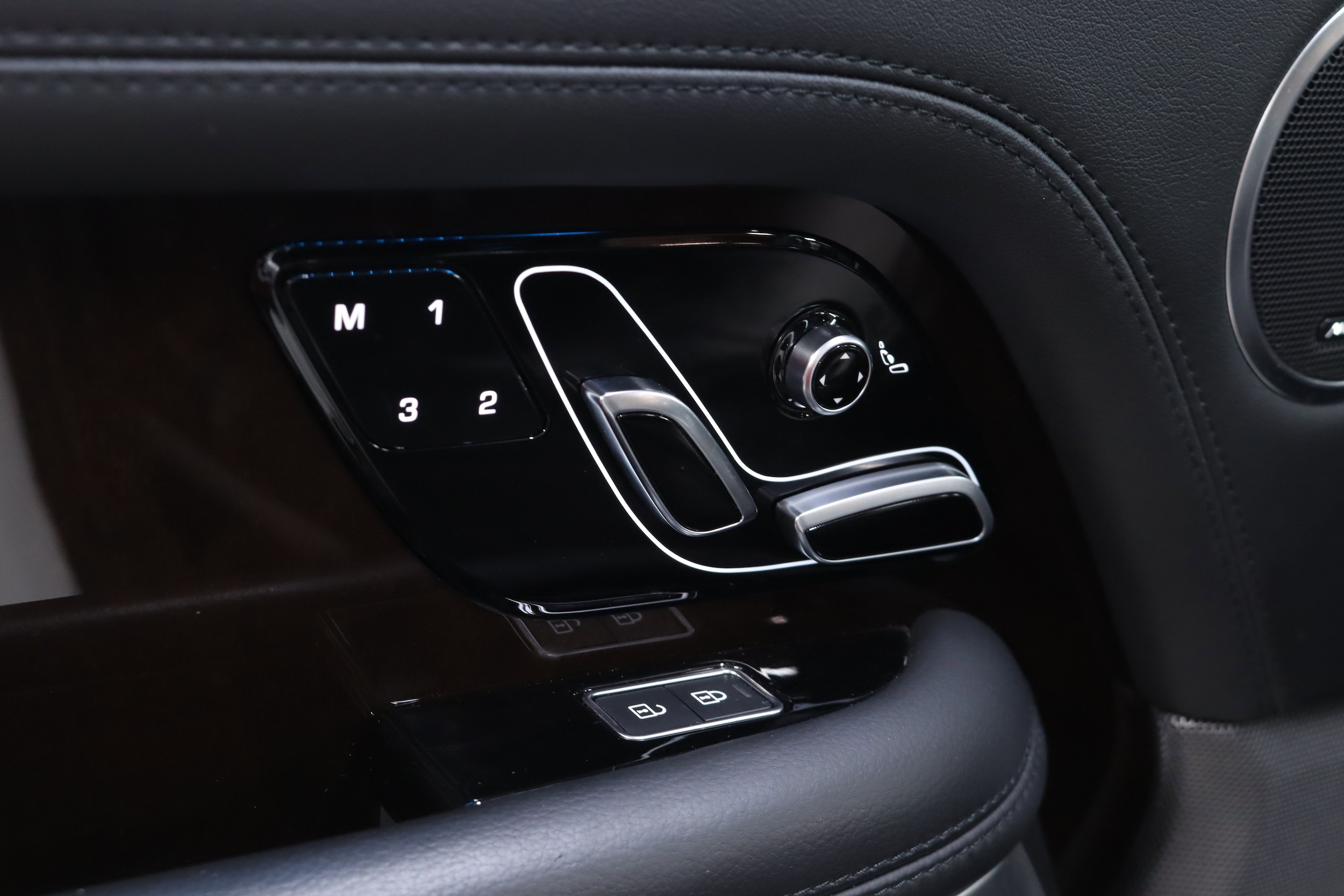 2021 Land Rover Range Rover 29