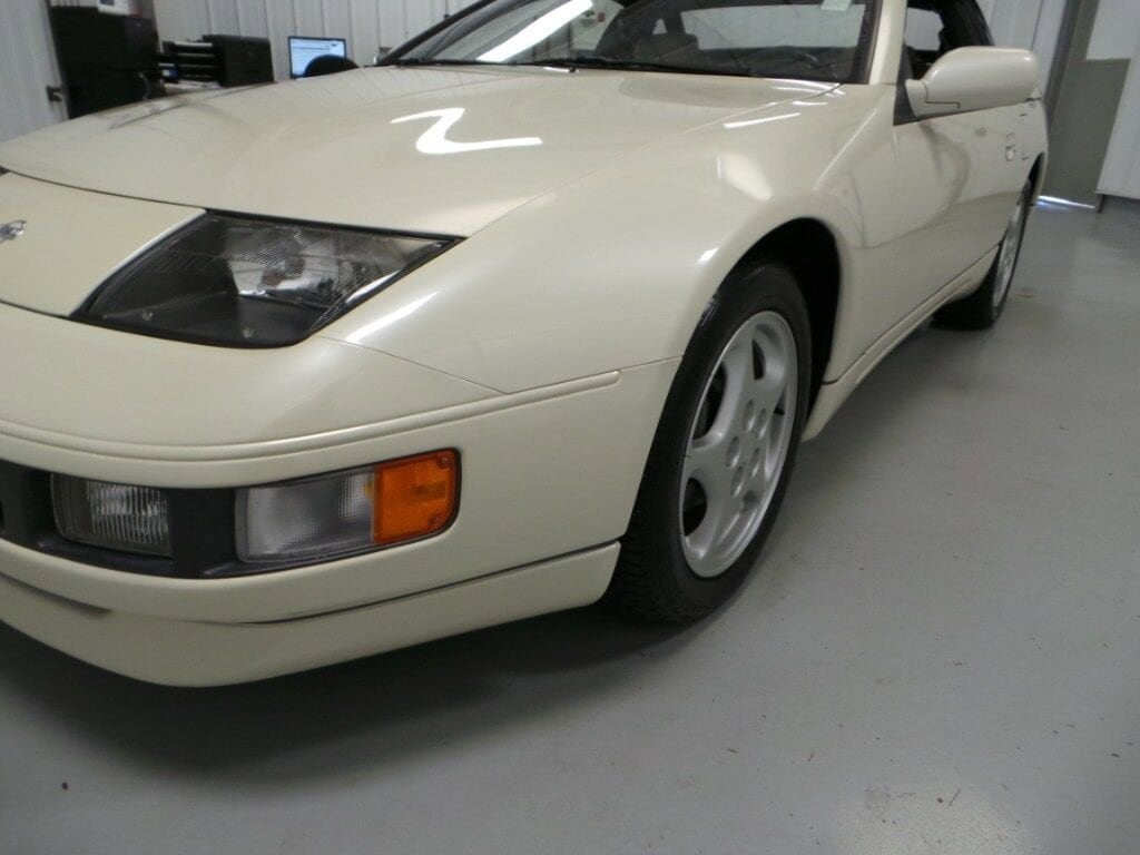 1993 Nissan 300ZX 29