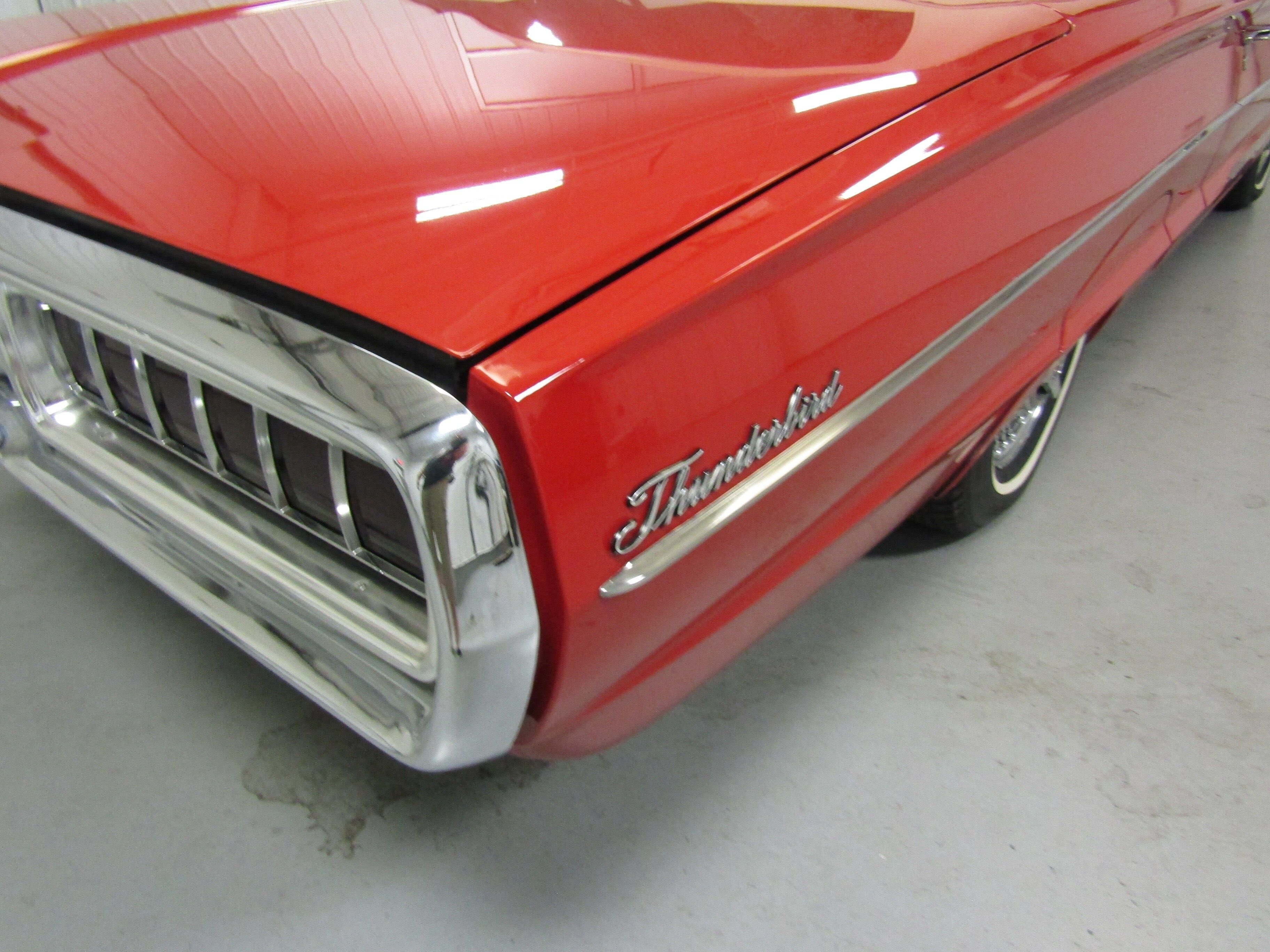 1965 Ford Thunderbird 45