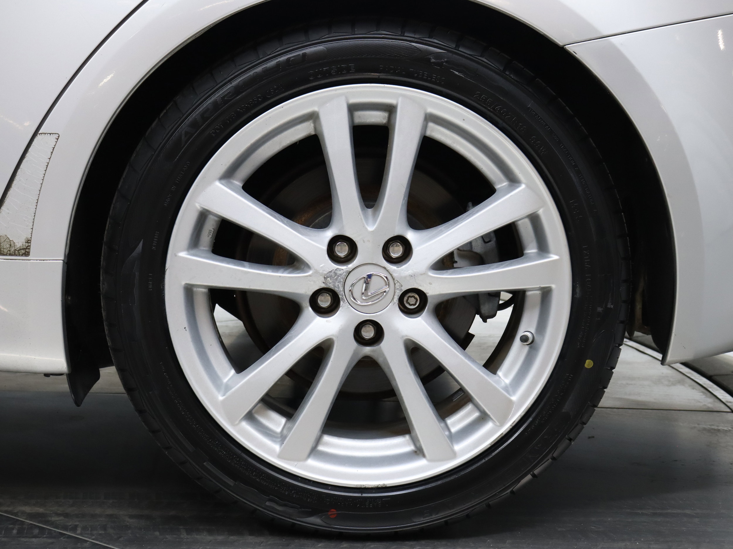 2006 Lexus IS 350 33
