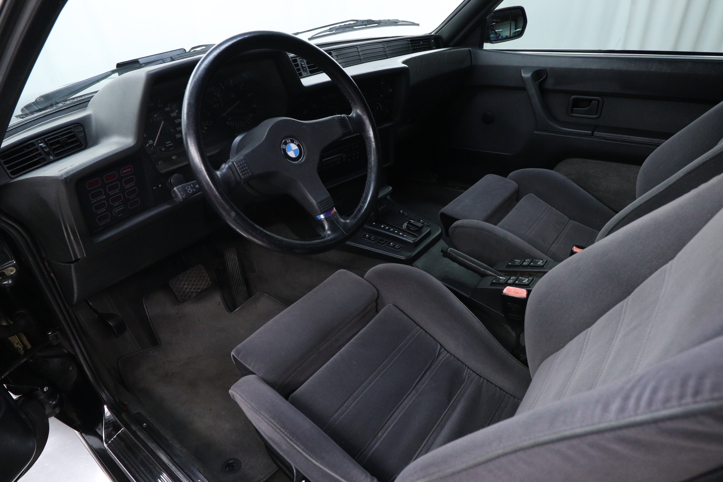 1989 BMW 635 Si 9