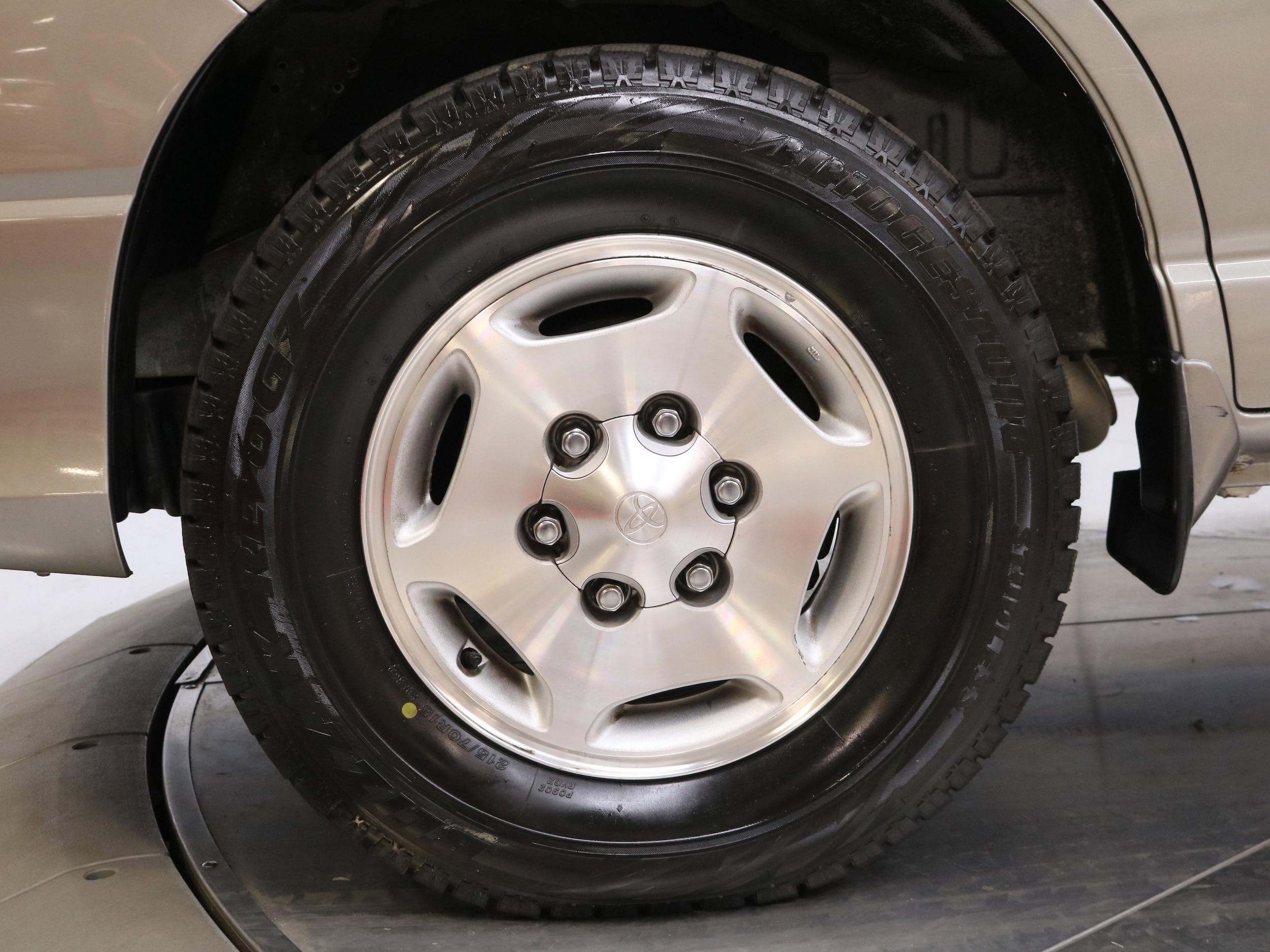 2000 Toyota Grand Hiace 32