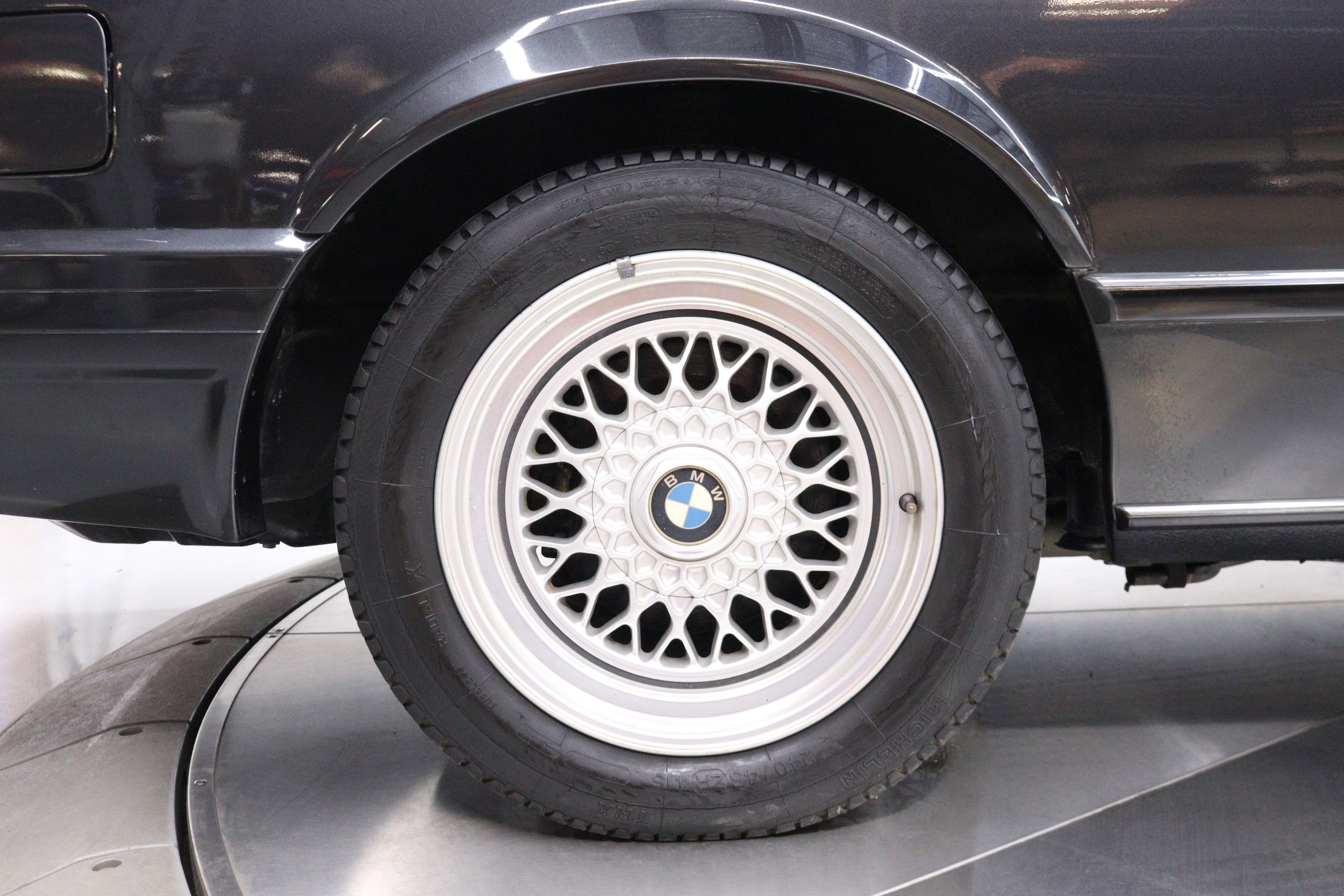 1989 BMW 635 Si 29