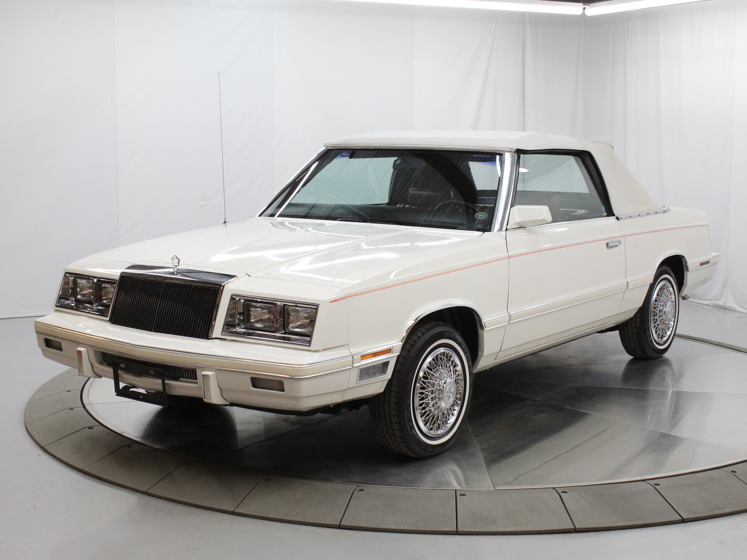 1982 Chrysler LeBaron 2