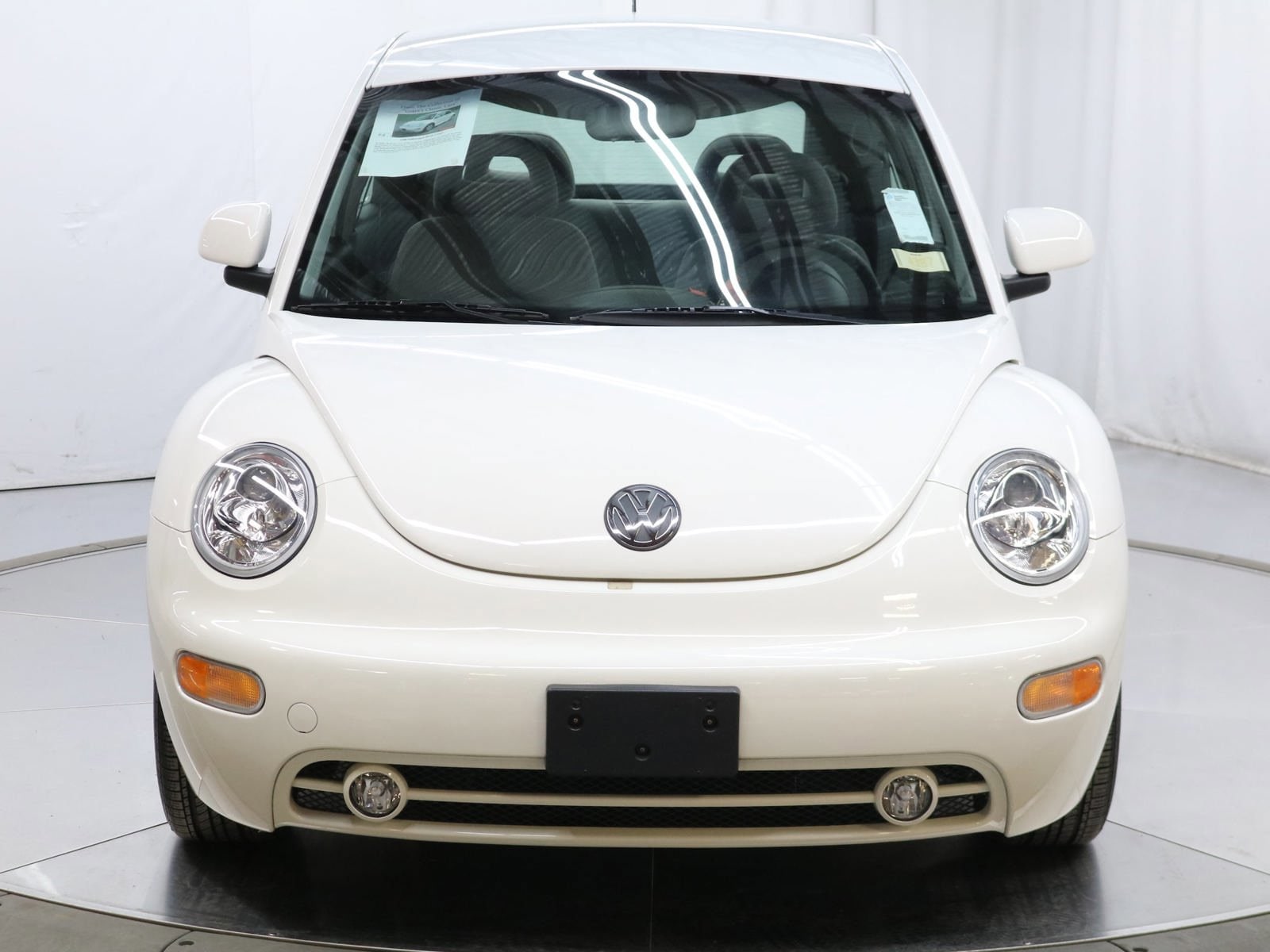 1998 Volkswagen New Beetle 3