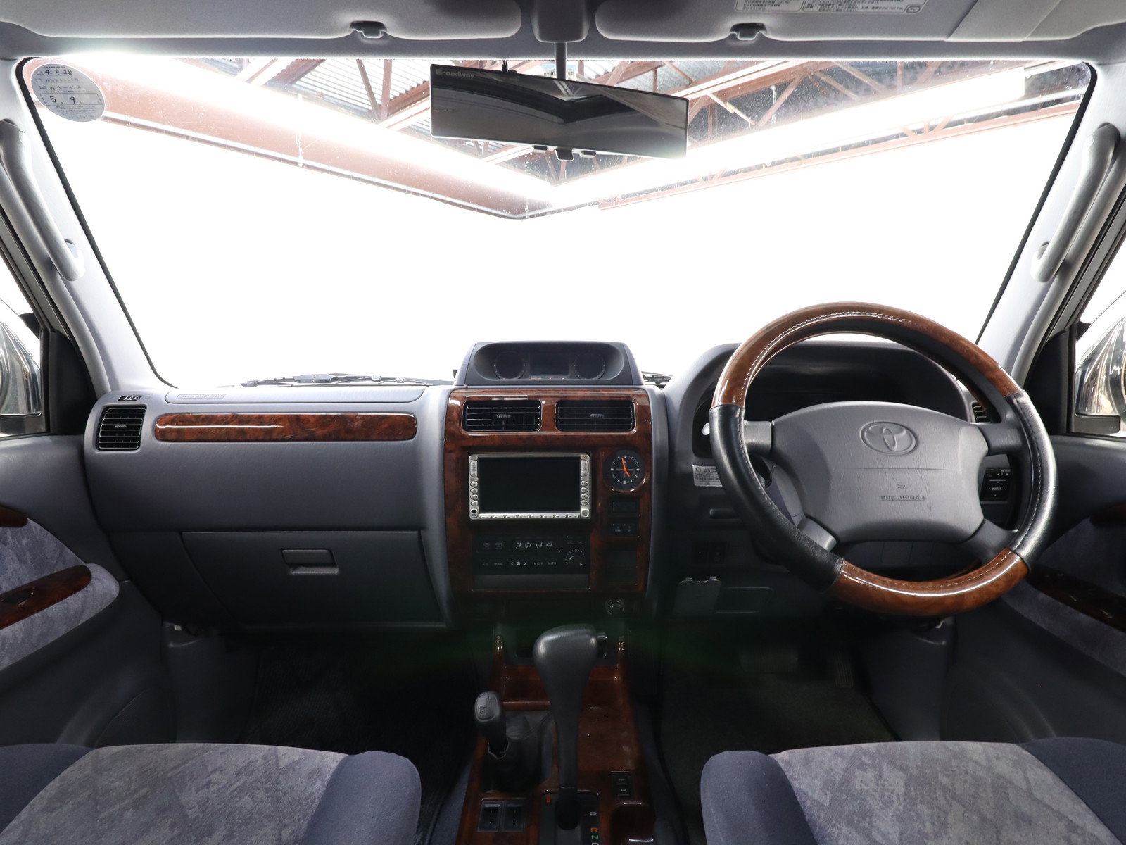 1999 Toyota Land Cruiser Prado 49
