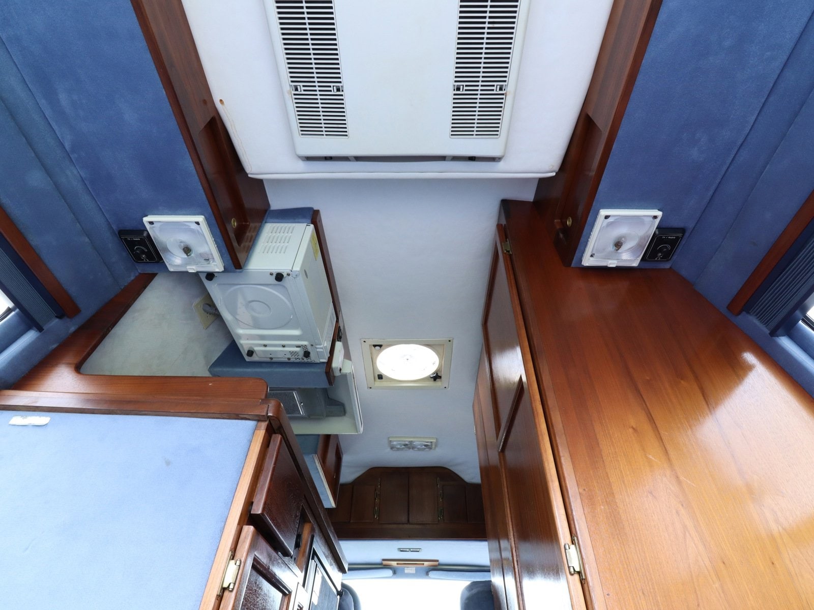 1996 Dodge Ram Van 36