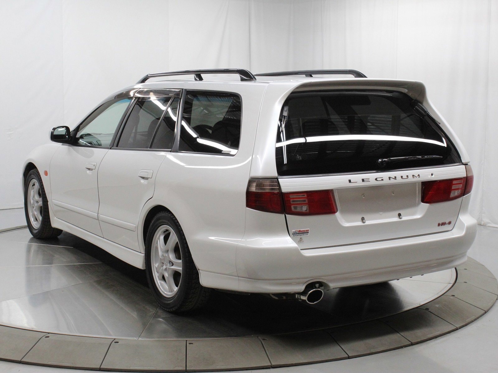 1997 Mitsubishi Legnum 7