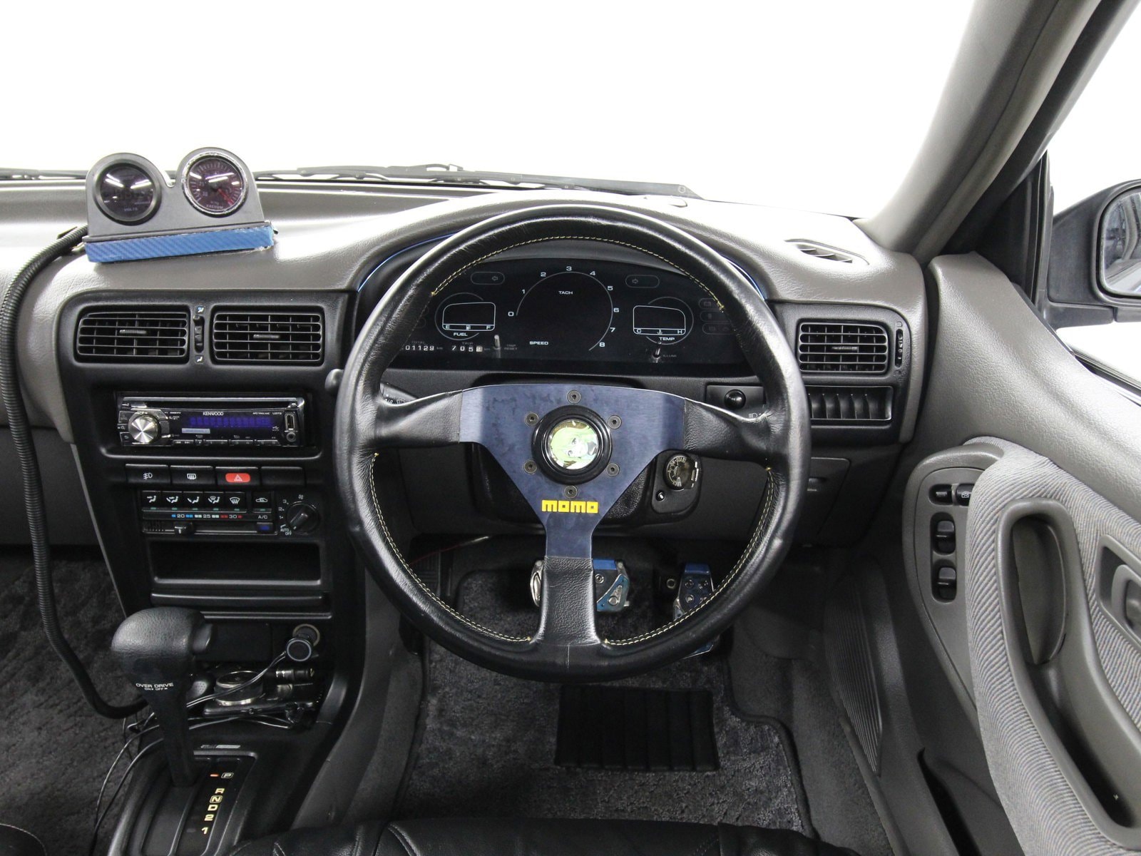 1992 Nissan Sunny 12