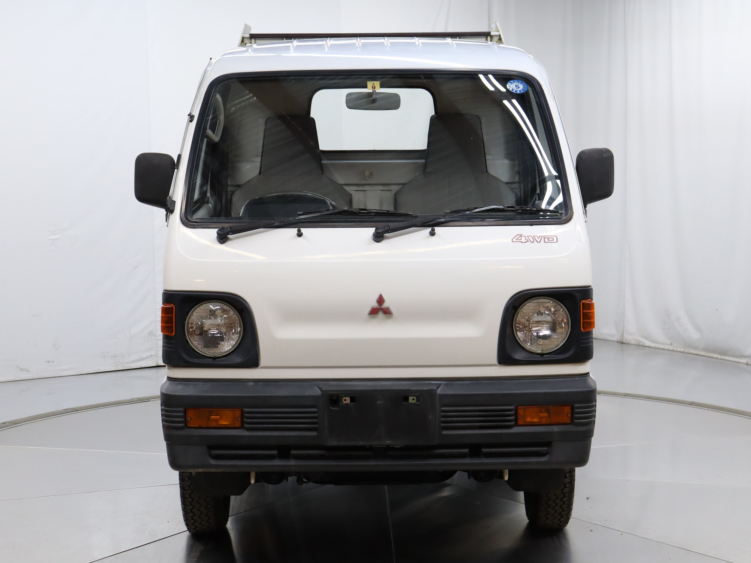 1992 Mitsubishi MiniCab 3