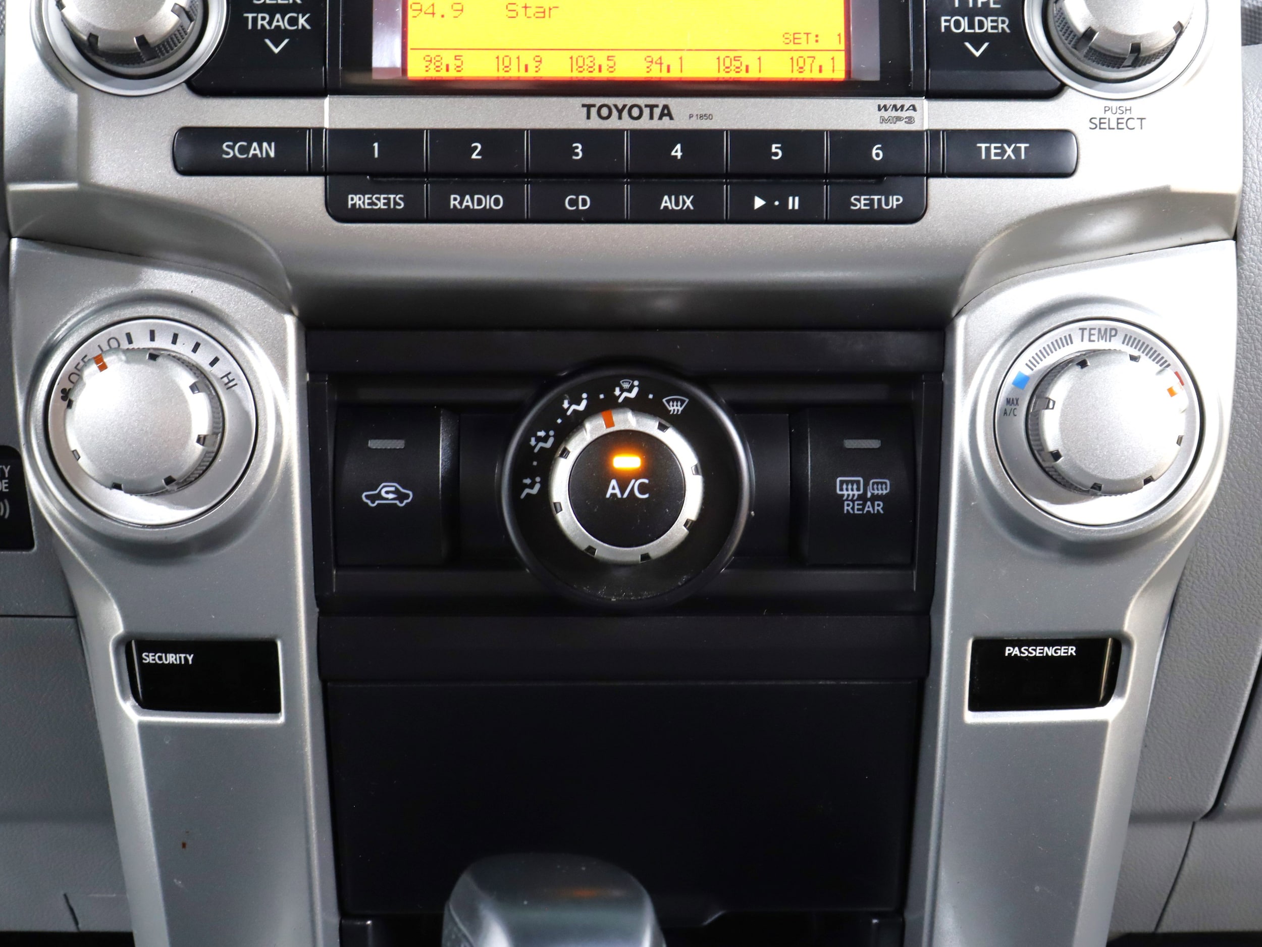 2010 Toyota 4Runner 14