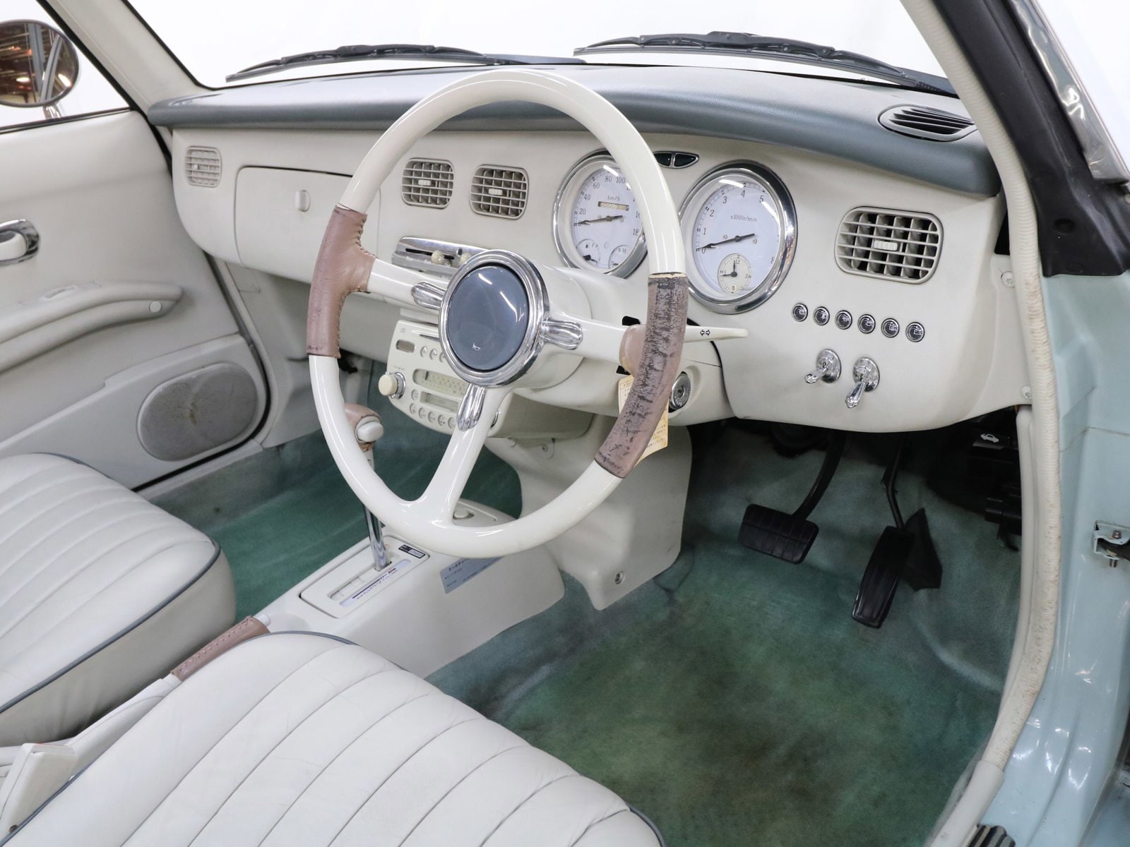 1991 Nissan Figaro 8