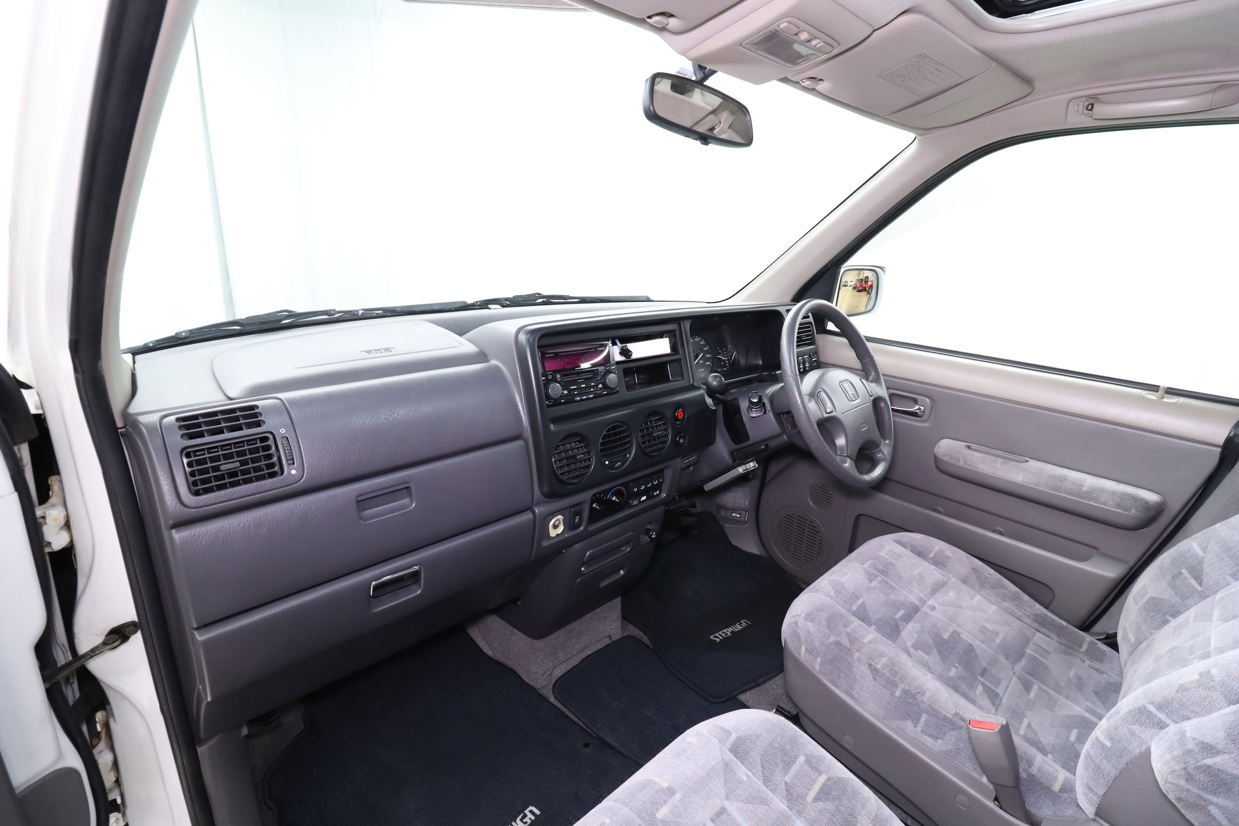 1998 Honda Stepwgn 16