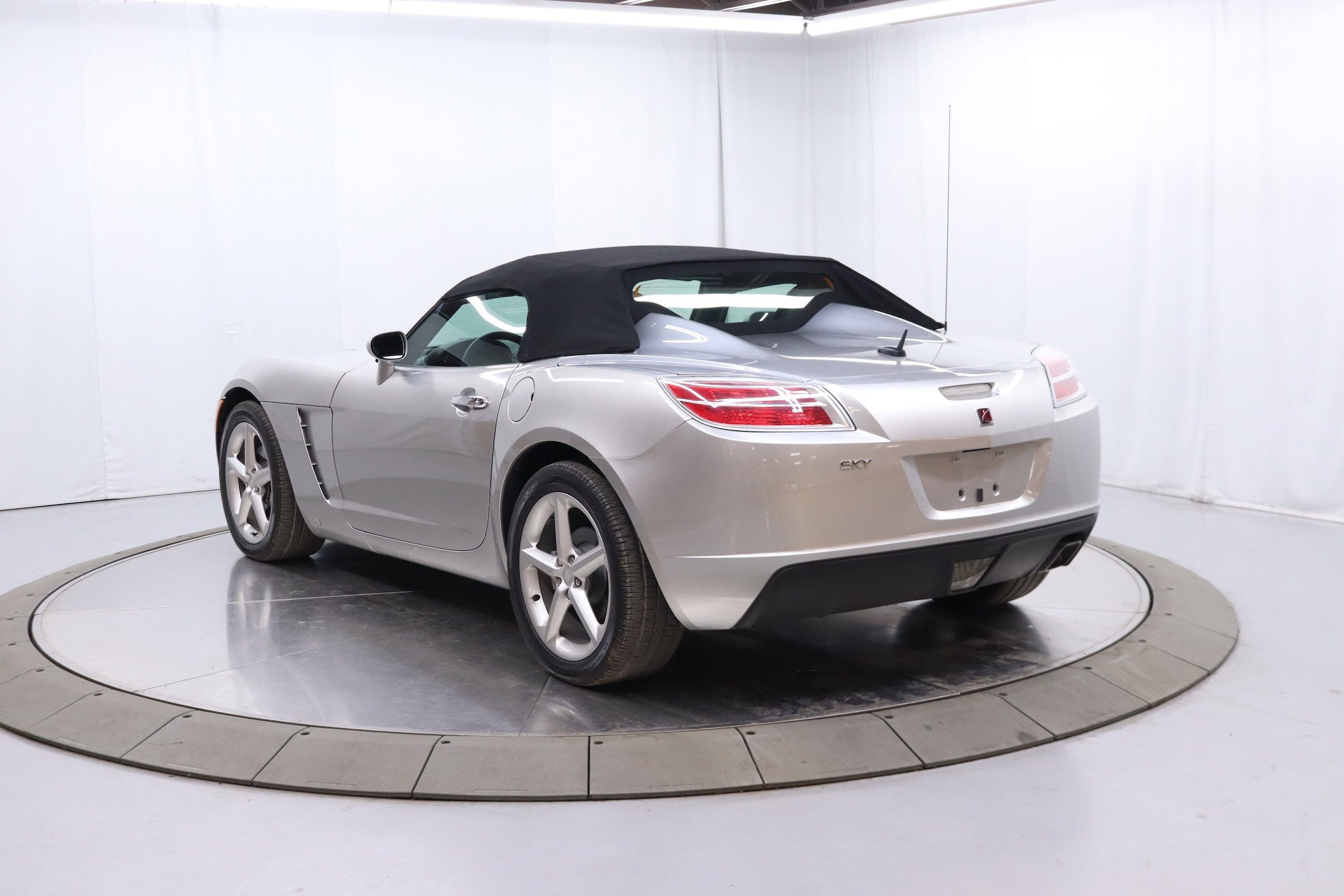 2007 Saturn Sky 7