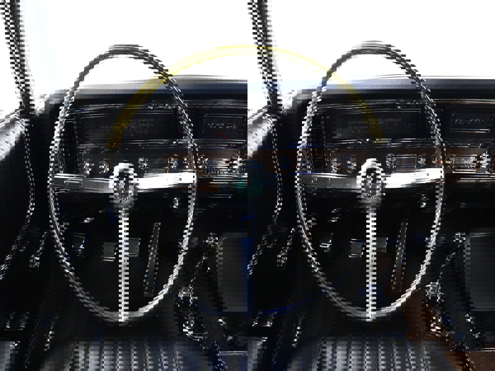 1967 Pontiac Grand Prix 10