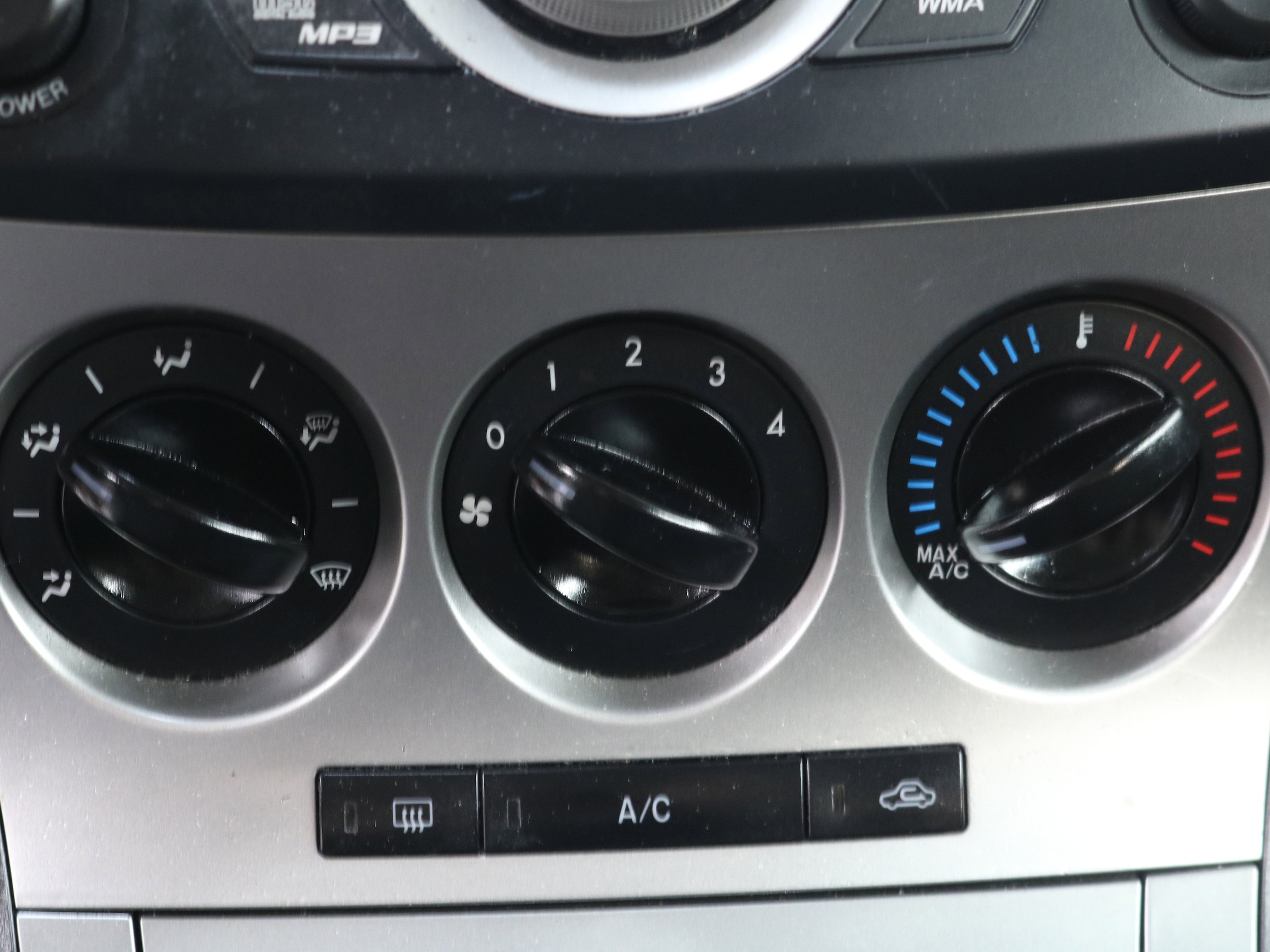 2010 Mazda 3 13