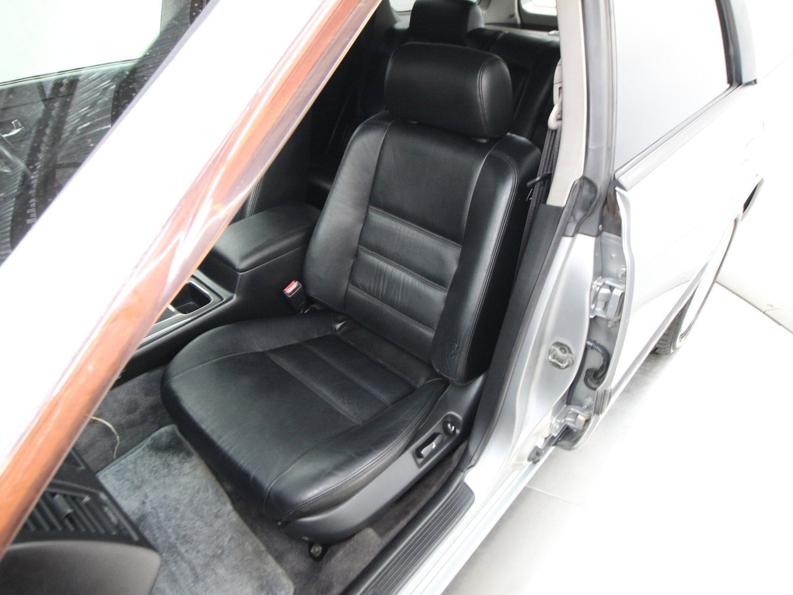 1997 Nissan Stagea 17