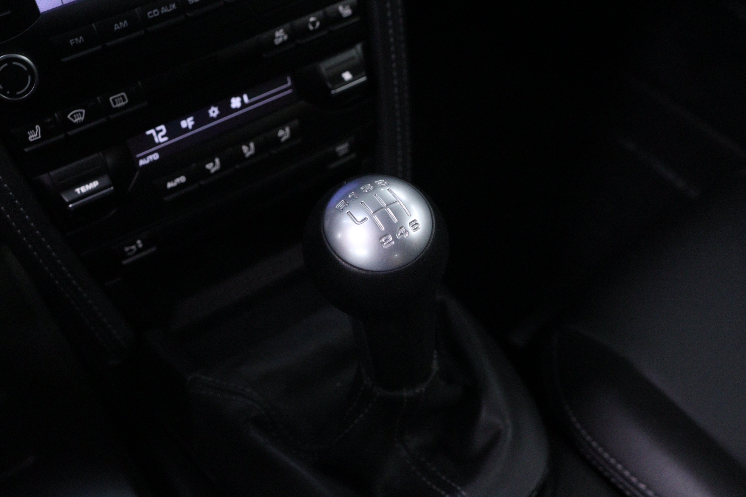 2011 Porsche Cayman 15
