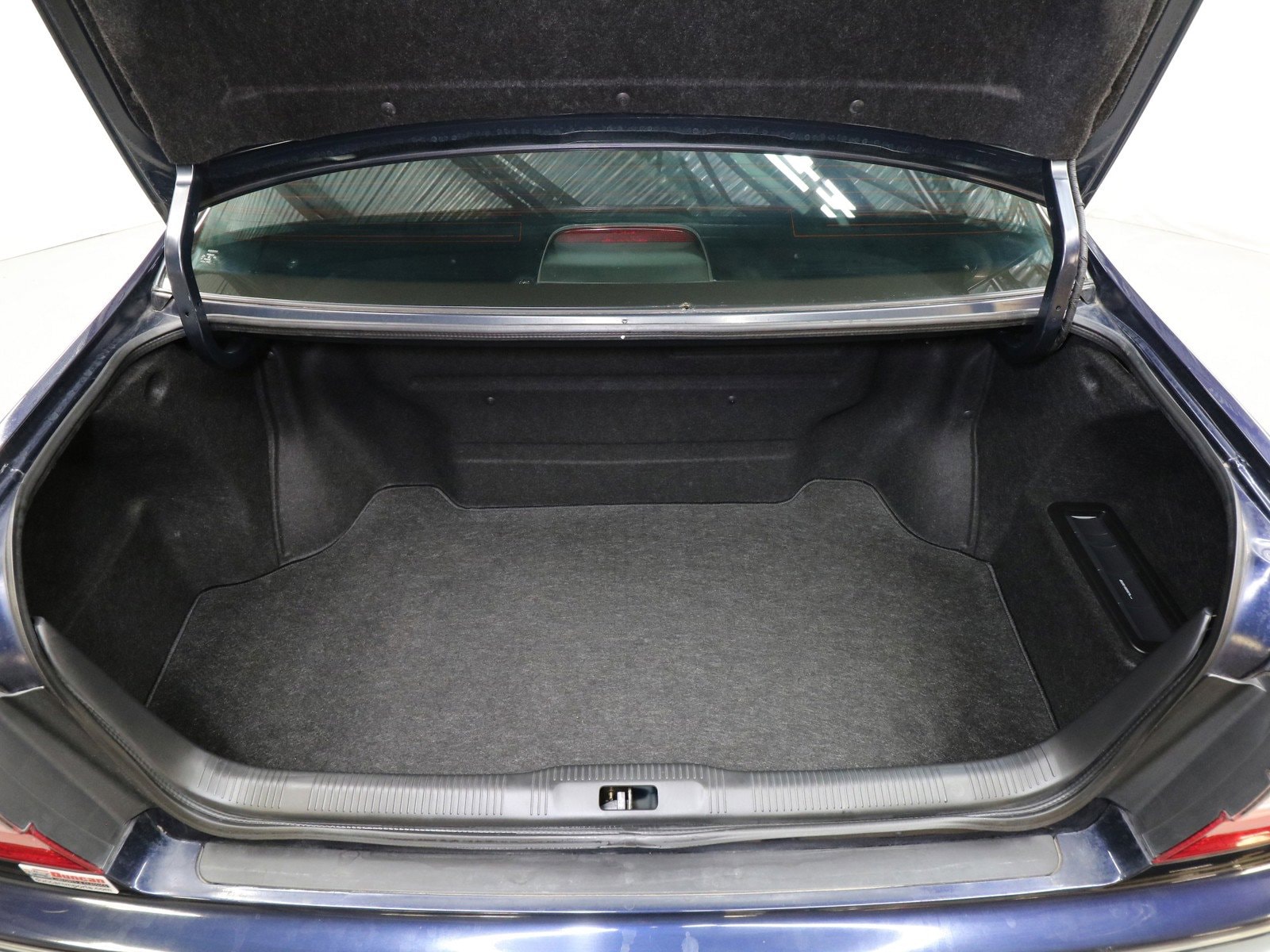 1998 Nissan Cima 28