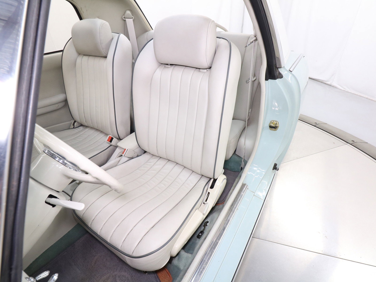 1991 Nissan Figaro 19