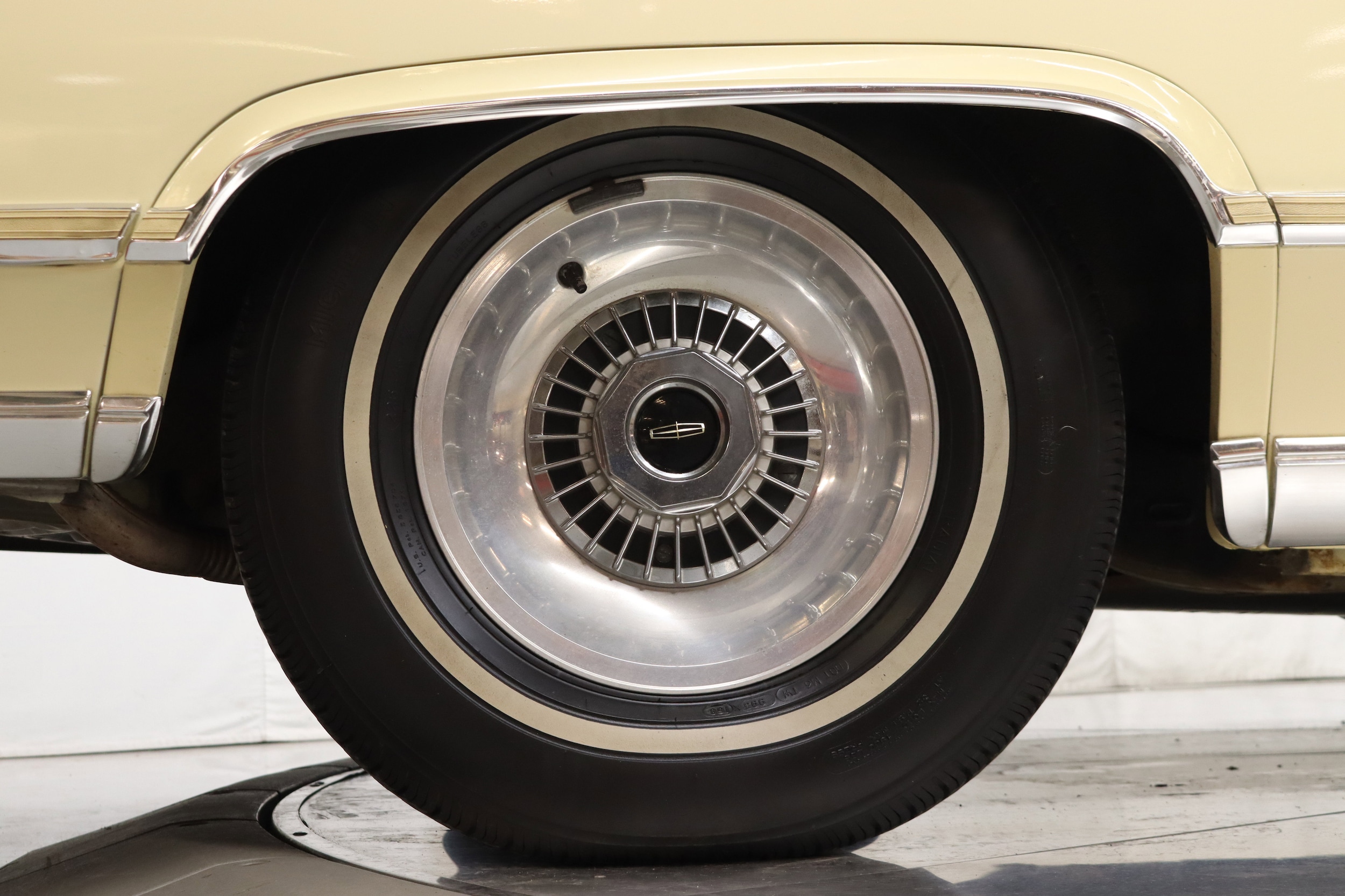 1978 Lincoln Town Car 35