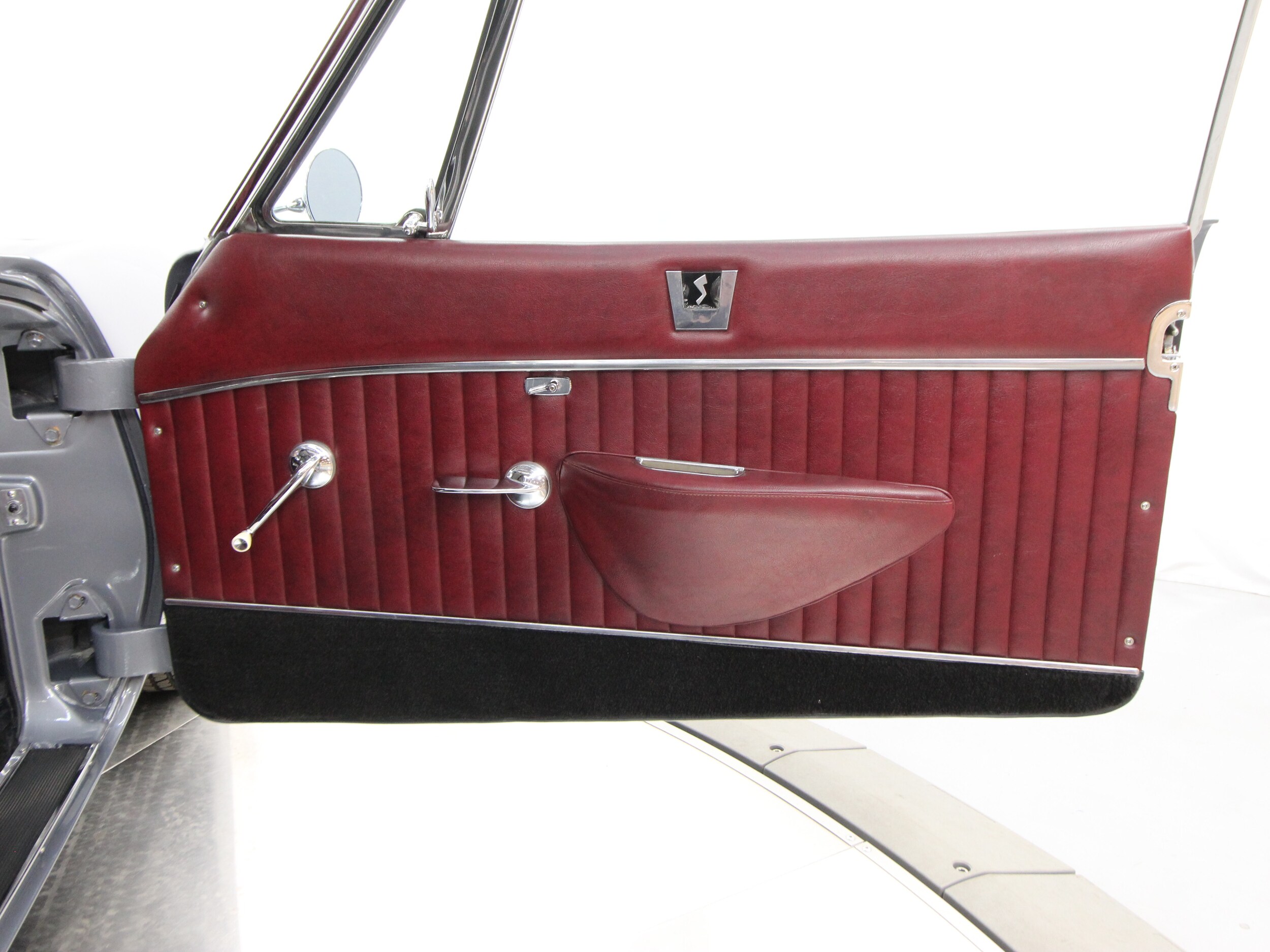 1964 Studebaker Avanti 20