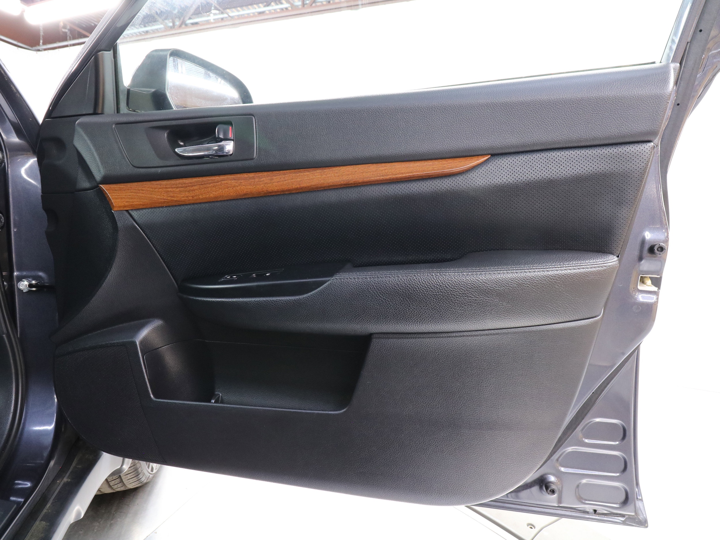 2013 Subaru Outback 23